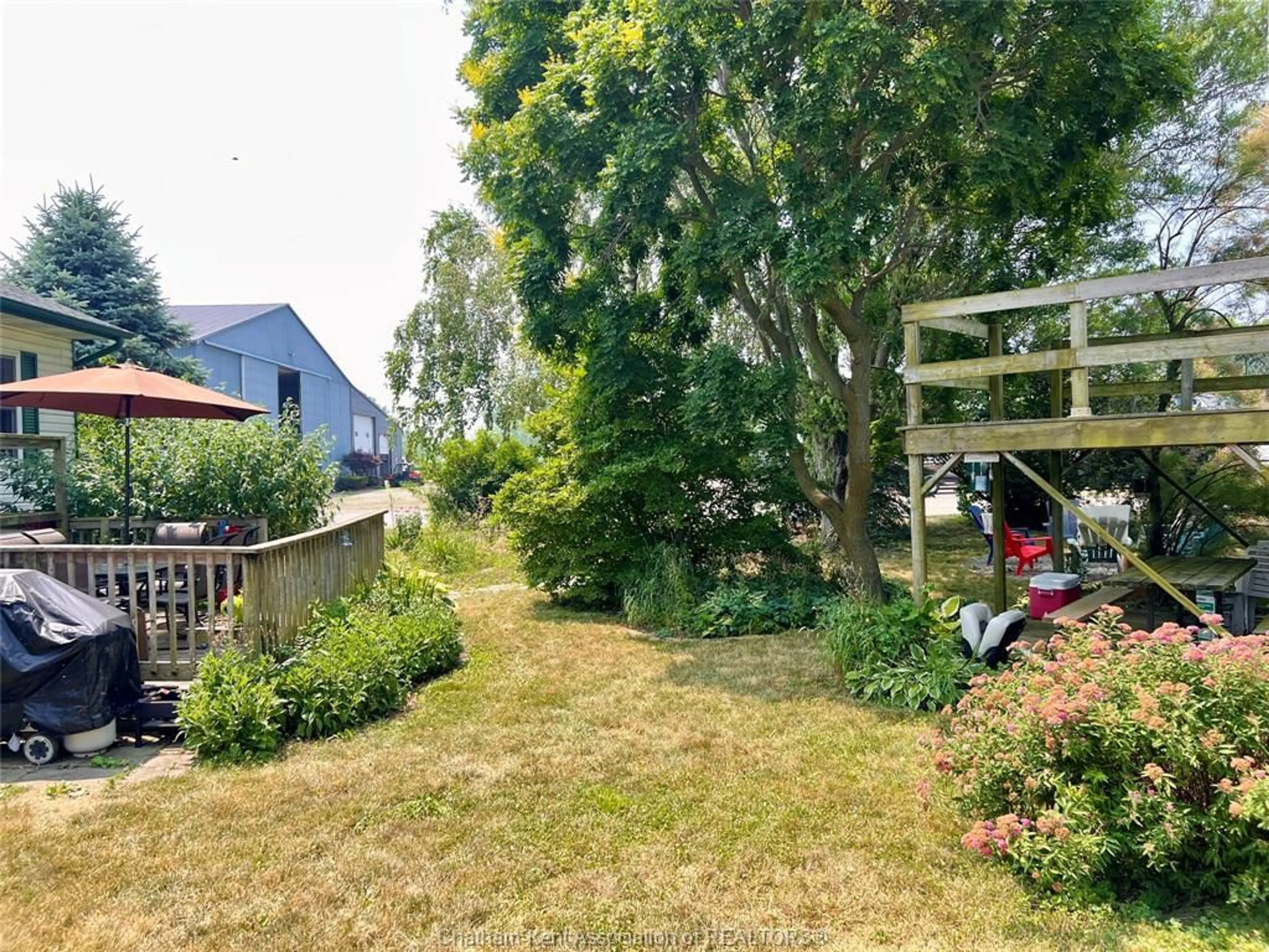 A pic from outside/outdoor area/front of a property/back of a property/a pic from drone, unknown for 1520 Kerr Ave, Erieau Ontario N0P 1N0