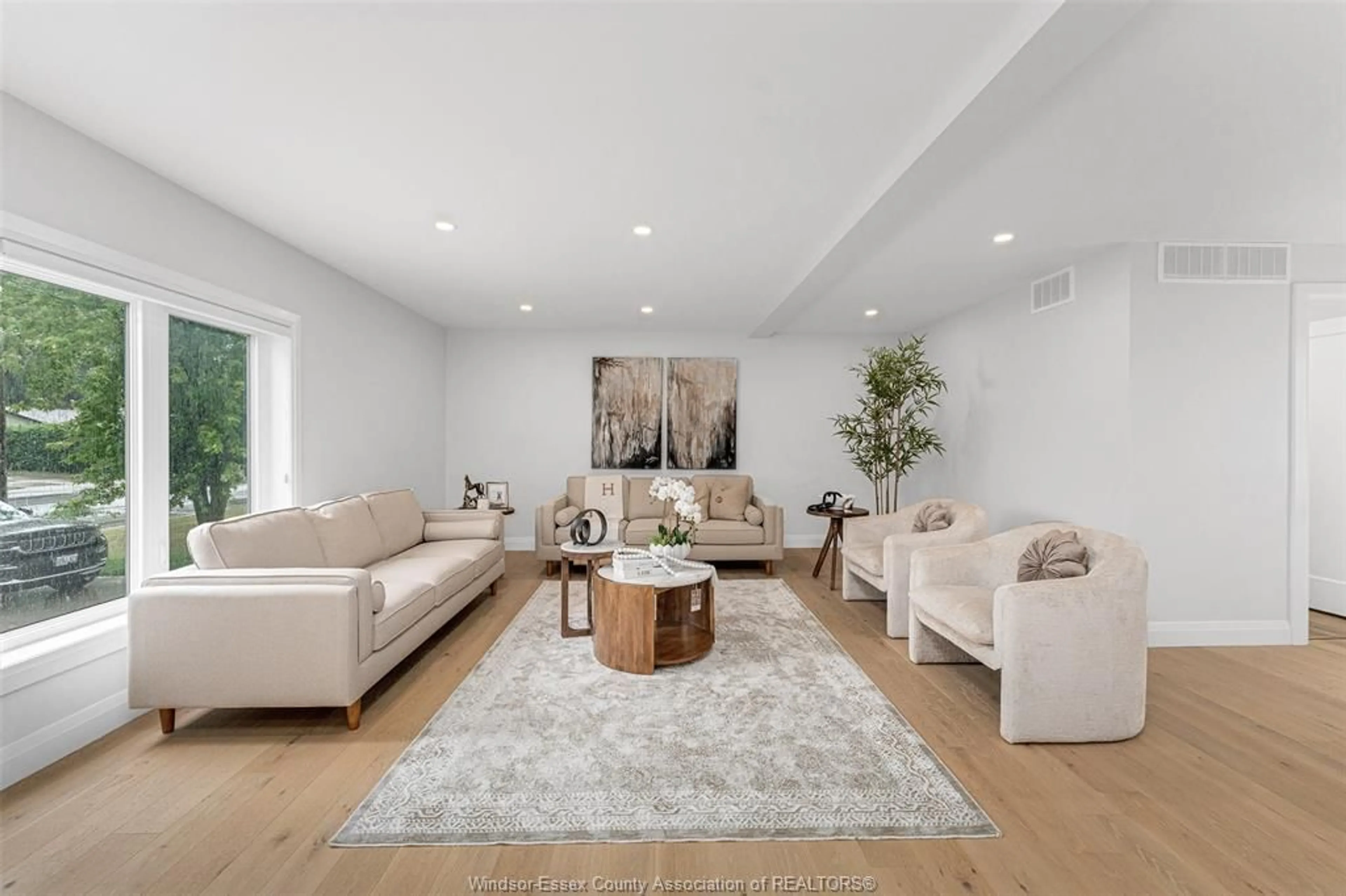 Living room with furniture, unknown for 2440 TODD Lane, LaSalle Ontario N9H 1K5