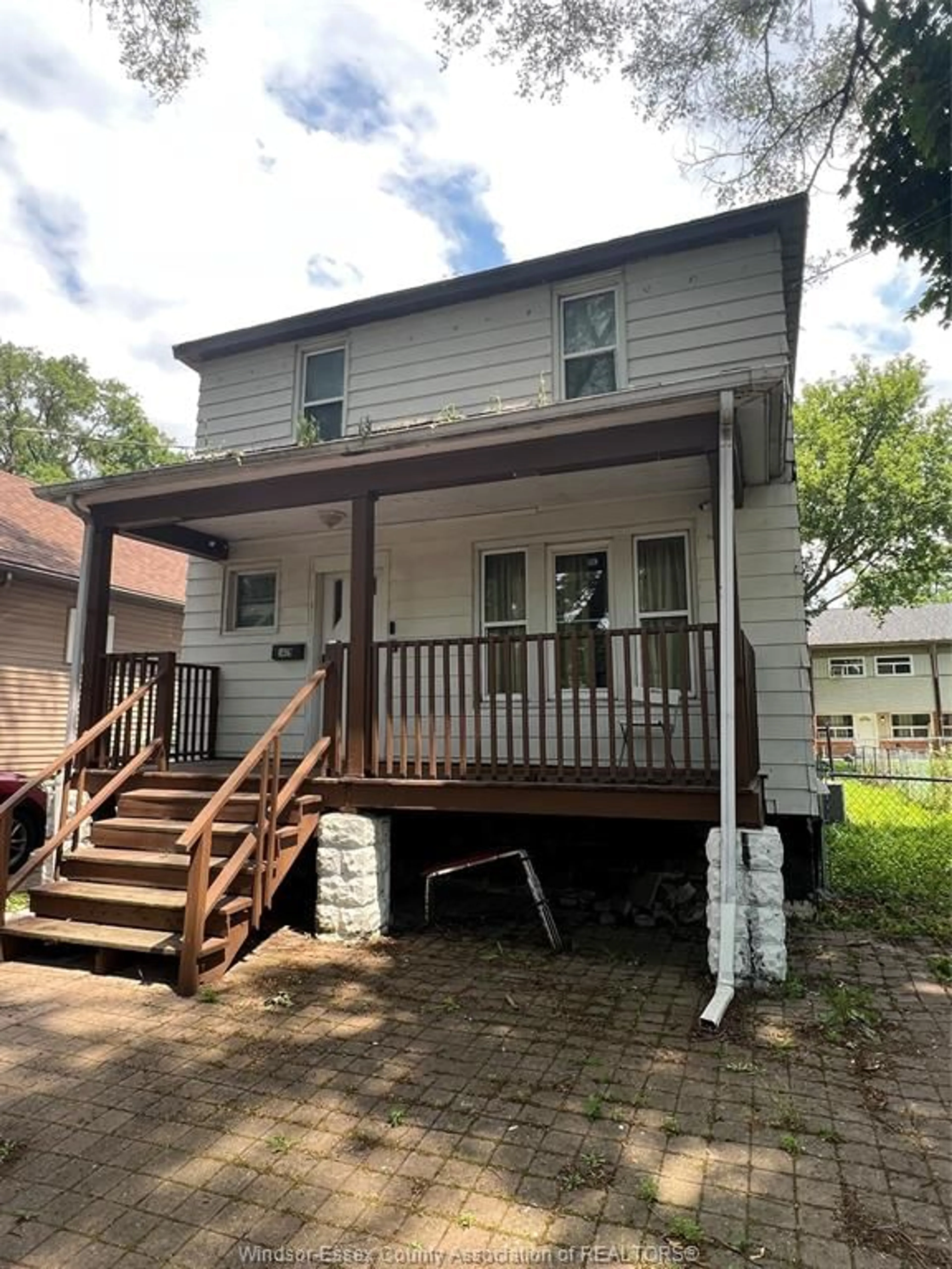 Home with vinyl exterior material, street for 3479 HARRIS, Windsor Ontario N9C 1N6
