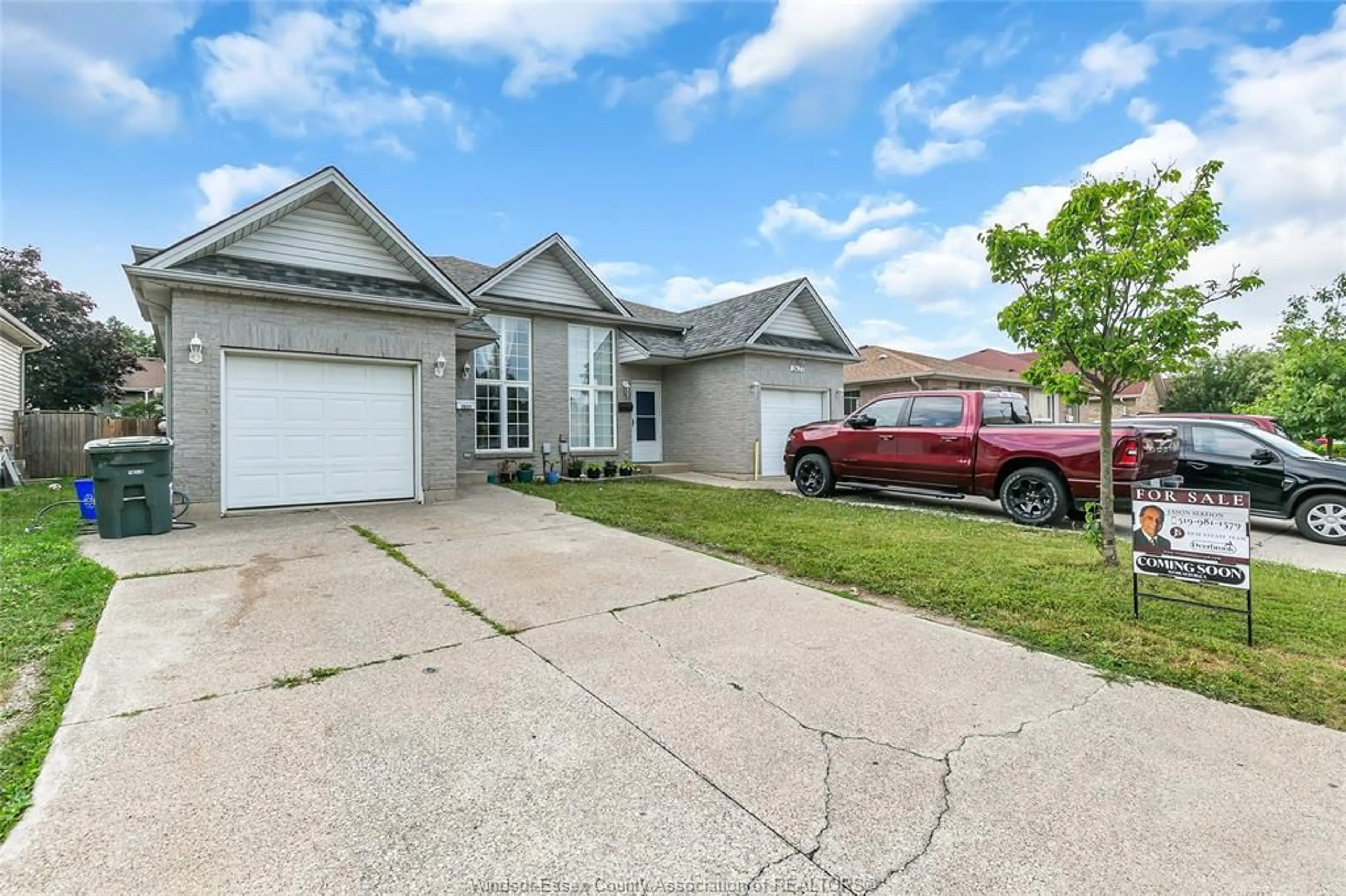 Unknown for 2631 TEEDIE Cres, Windsor Ontario N8R 2K5