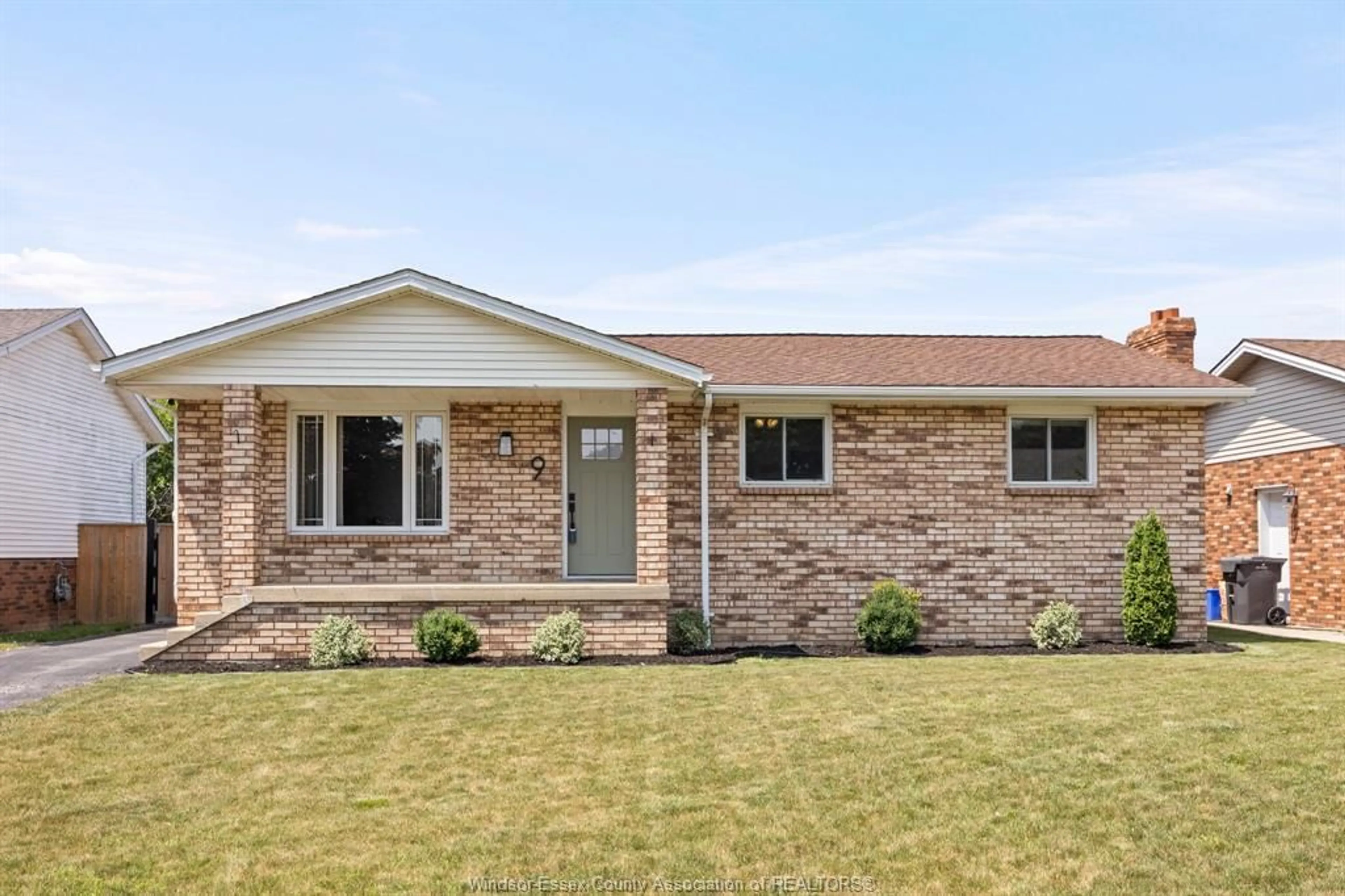 Home with brick exterior material, street for 9 KENTUCKY Ave, Amherstburg Ontario N9V 3S7