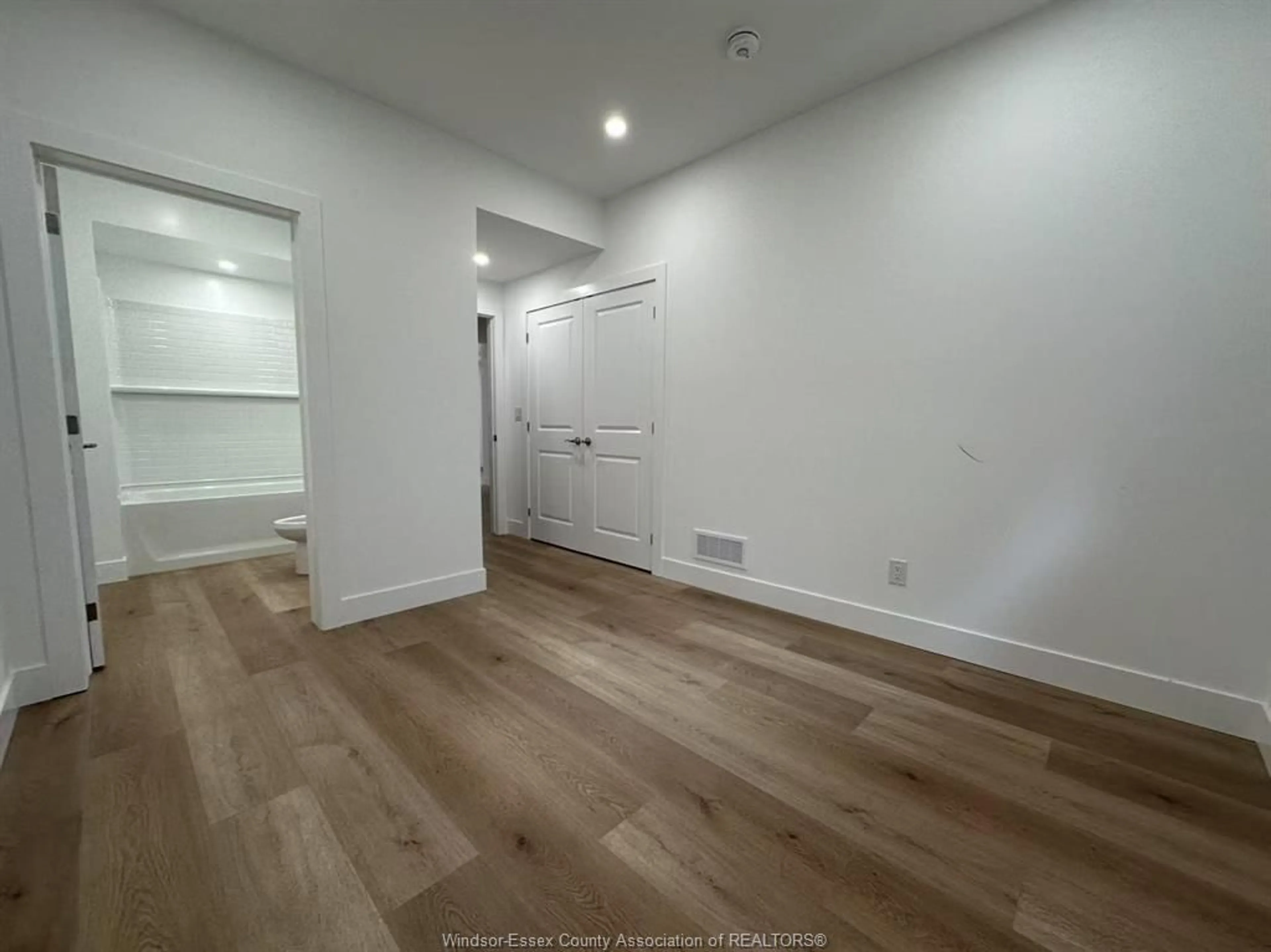 A pic of a room for 788 BRIDGE, Windsor Ontario N9B 2M6