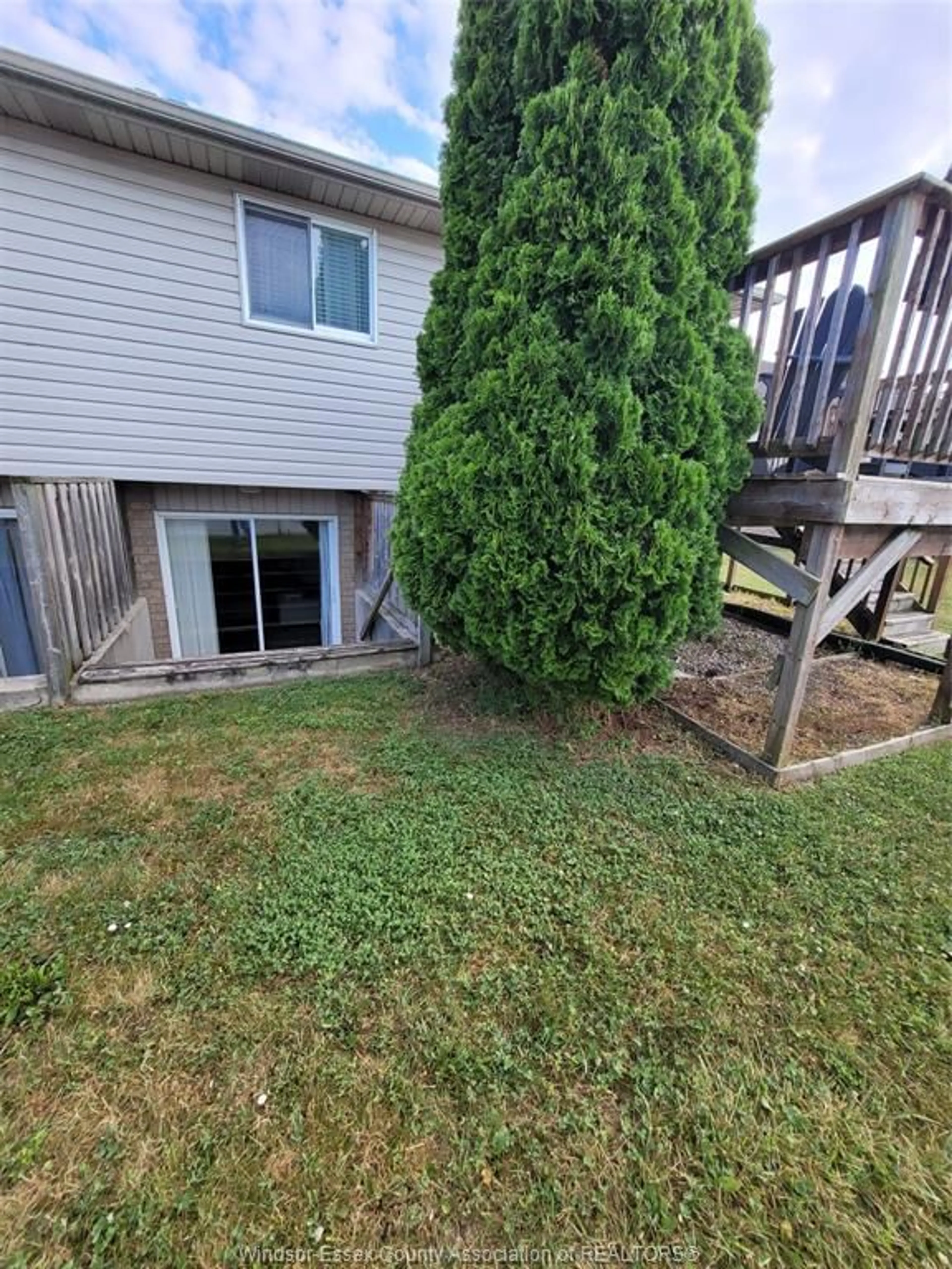 Patio, water/lake/river/ocean view for 1479 BORDER, Tecumseh Ontario N8N 4Z5