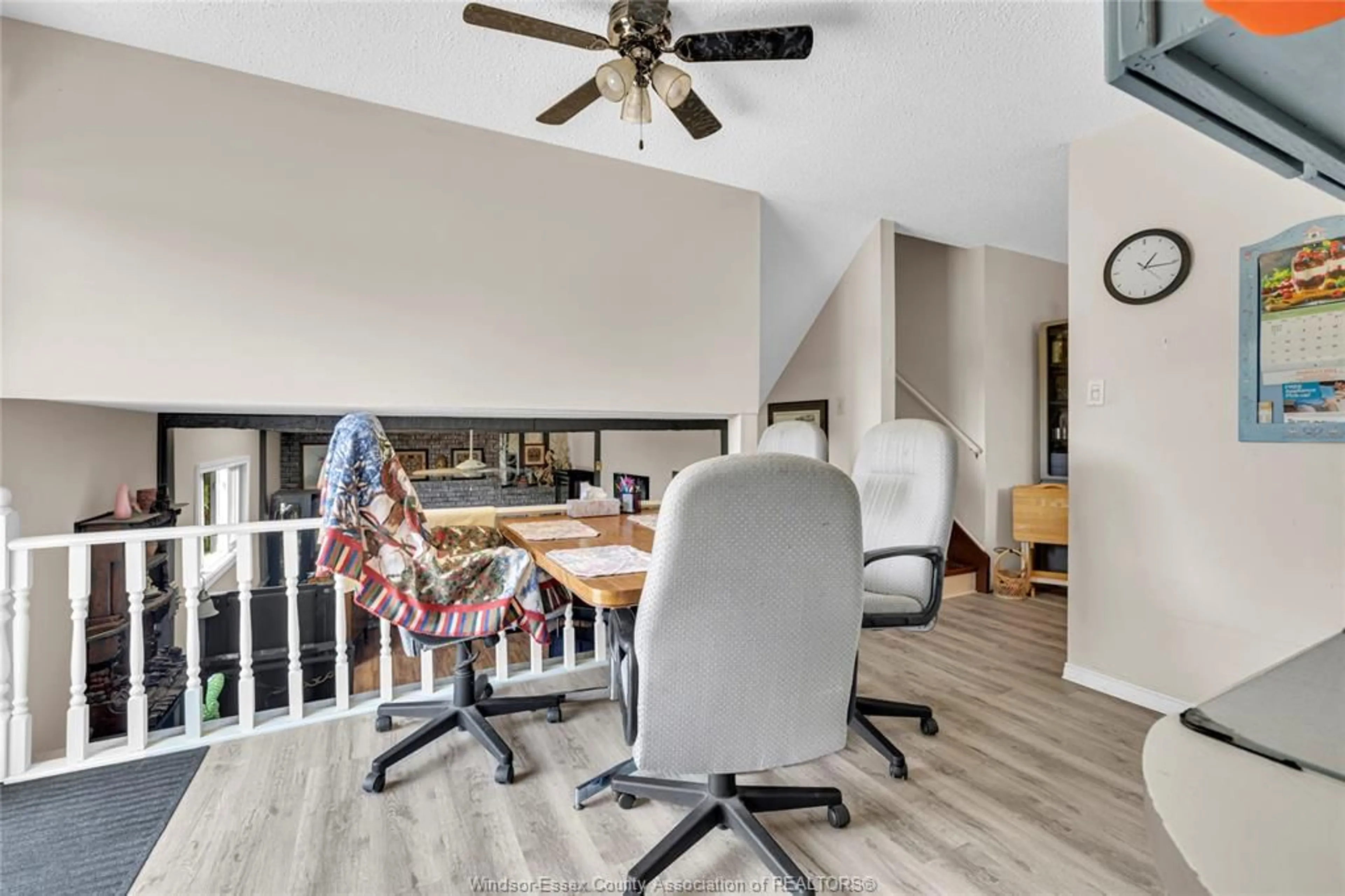 Living room with furniture, unknown for 3297 ROSEBRIAR Rd, Windsor Ontario N8R 1Y2