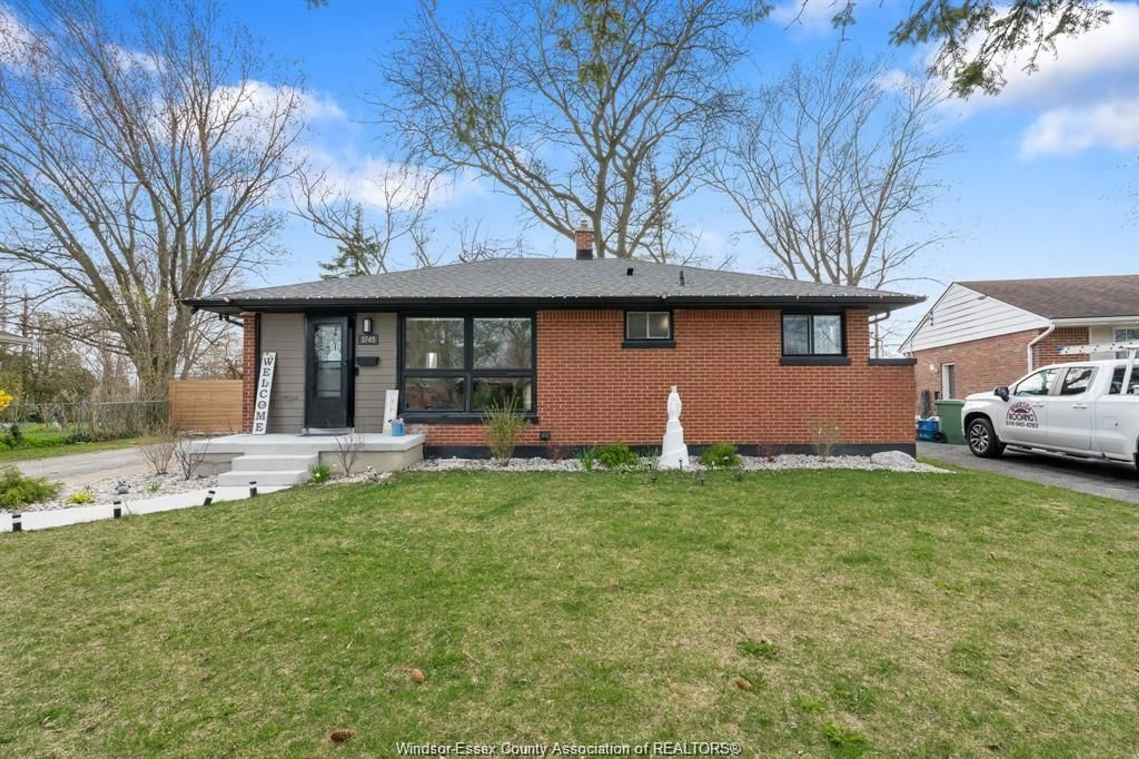 Home with brick exterior material, street for 3745 MCKAY Ave, Windsor Ontario N9E 2S3