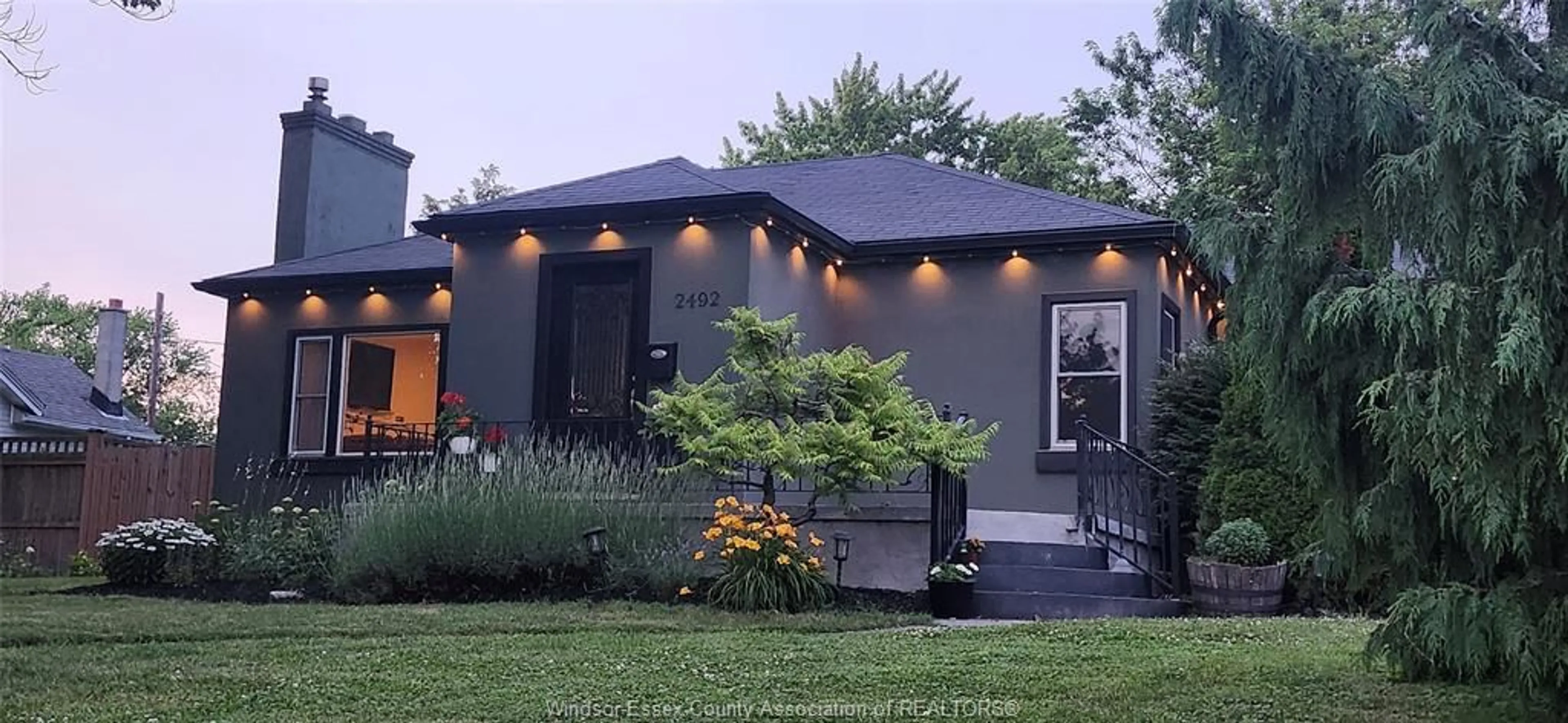 Home with brick exterior material, street for 2492 WESTMINSTER Blvd, Windsor Ontario N8T 1Y1