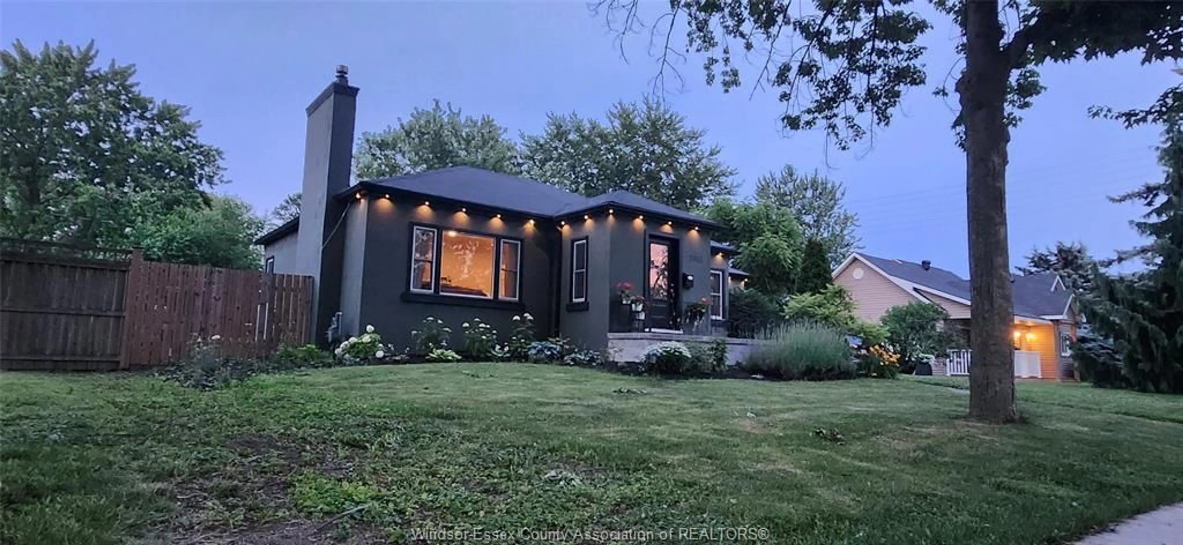 Home with brick exterior material, street for 2492 WESTMINSTER Blvd, Windsor Ontario N8T 1Y1