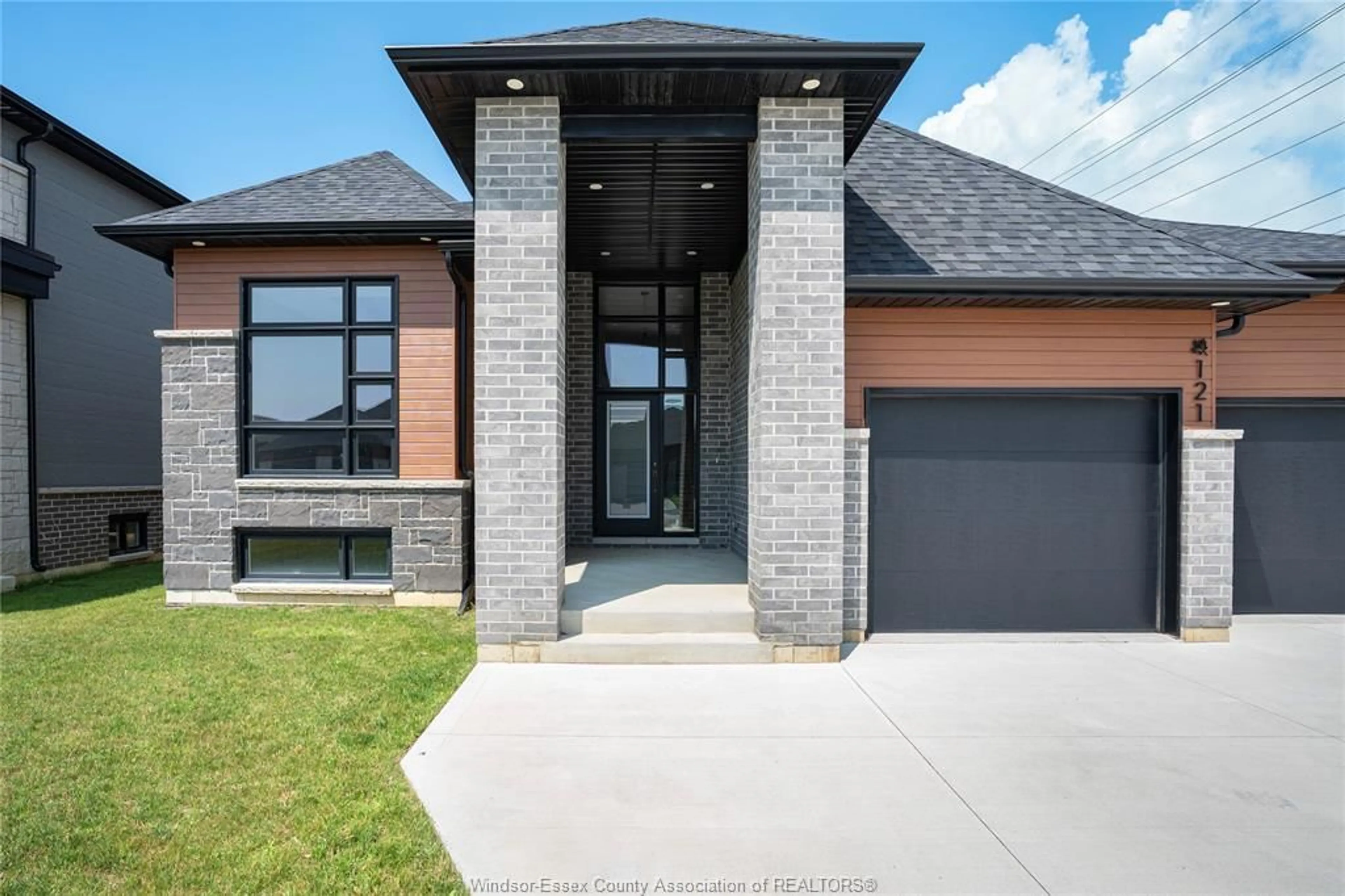 Home with brick exterior material, street for 121 HAZEL, Kingsville Ontario N9Y 0A9