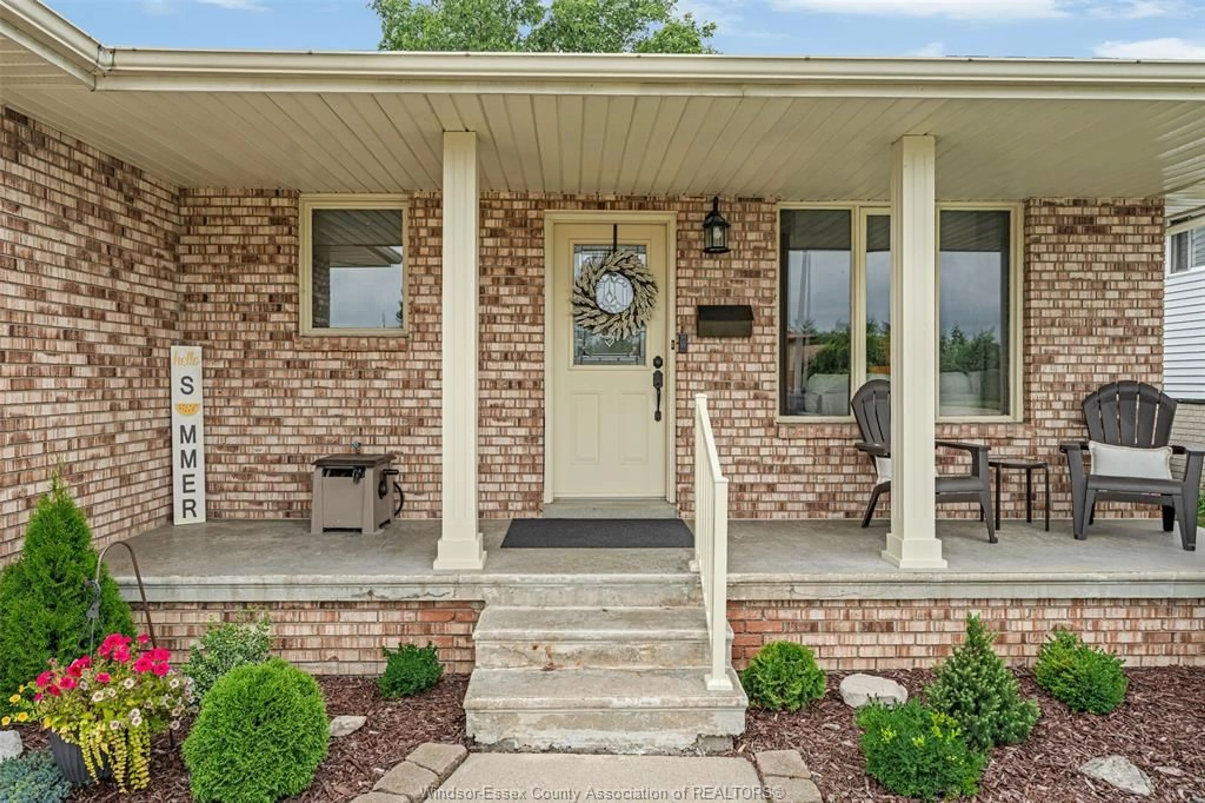 Home with brick exterior material, street for 1751 HOMESTEAD Lane, LaSalle Ontario N9H 2C8