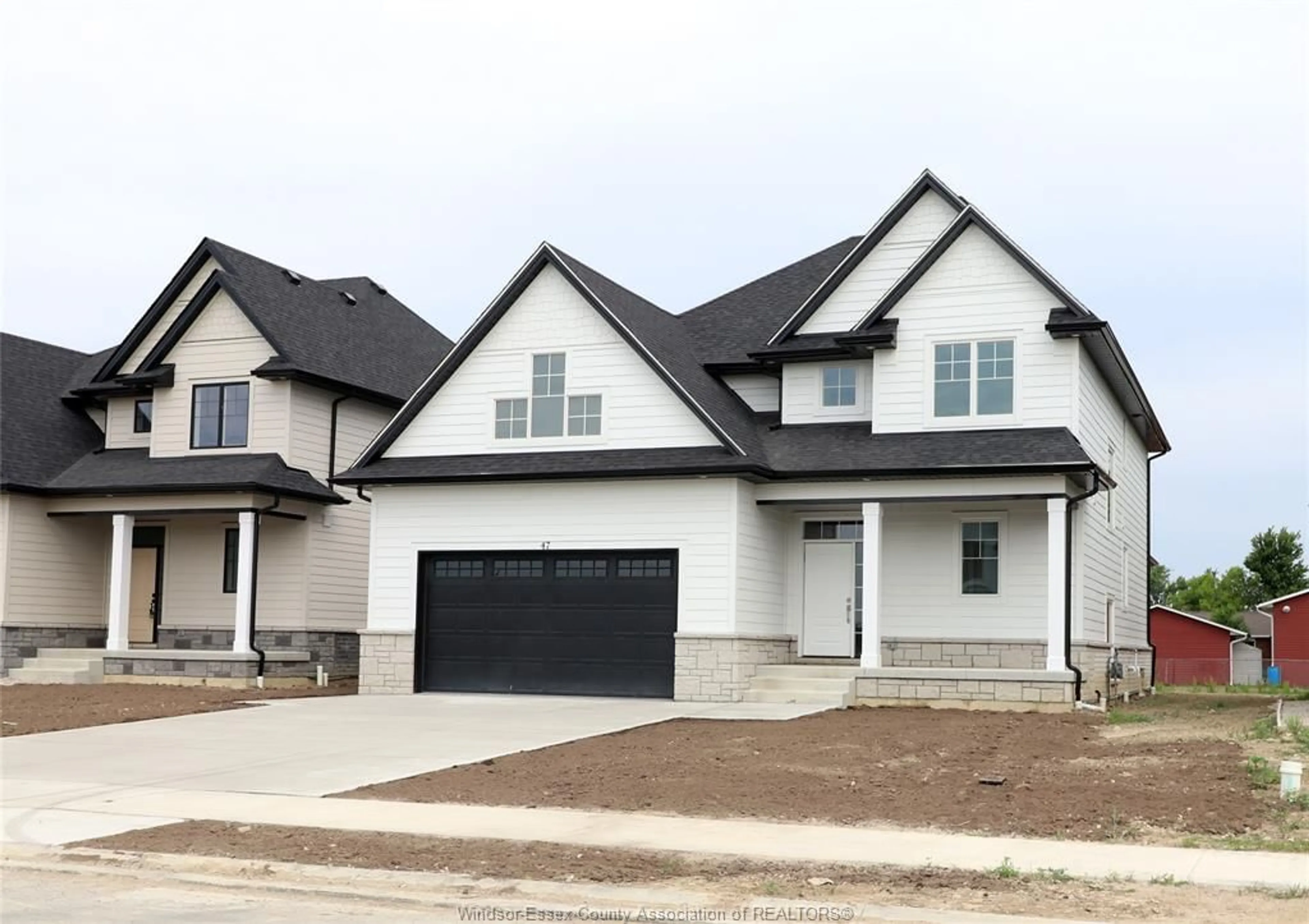 Home with vinyl exterior material, street for 47 BELLEVIEW, Kingsville Ontario N0R 1B0