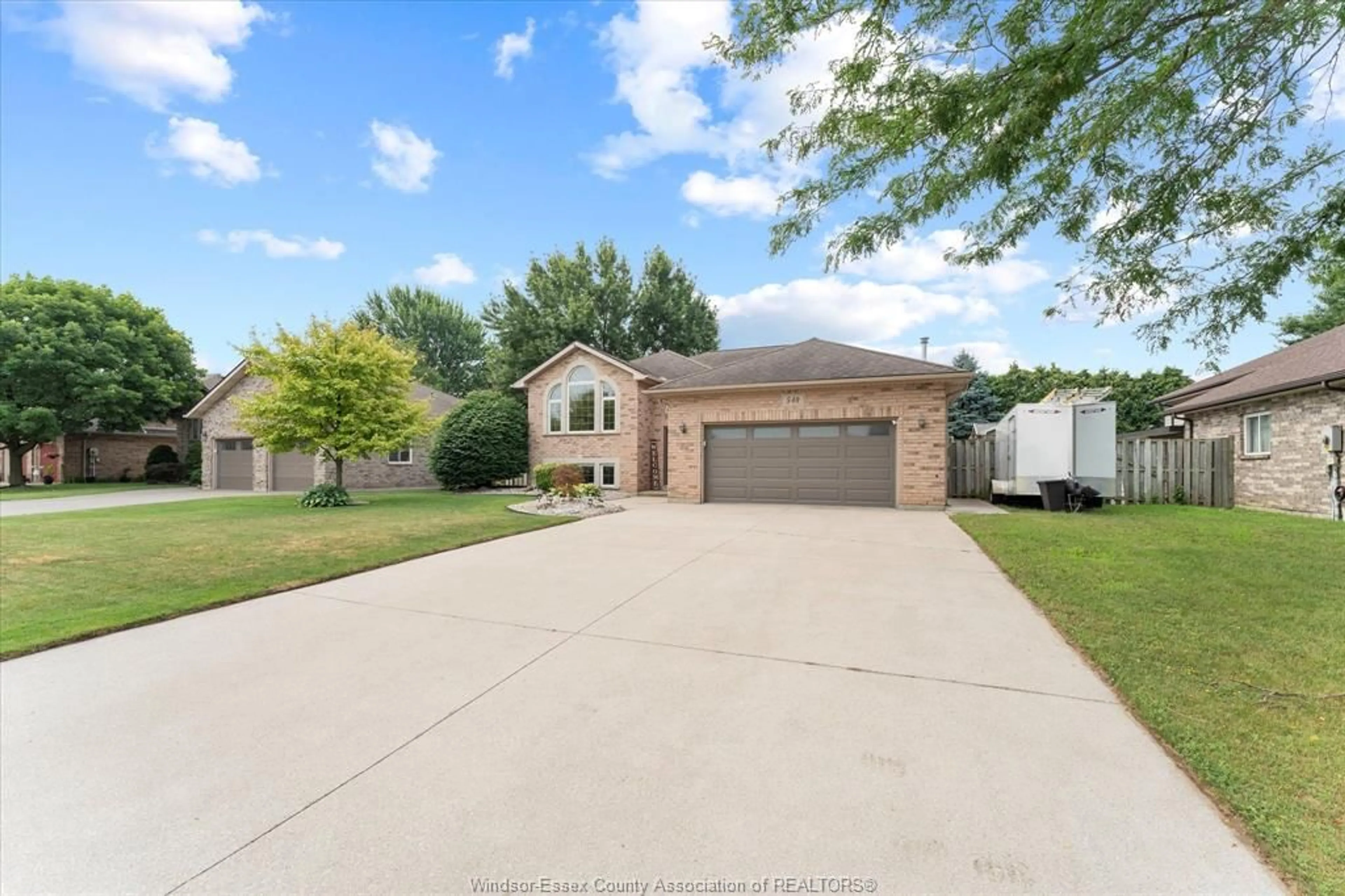 A pic from outside/outdoor area/front of a property/back of a property/a pic from drone, street for 540 VANDERNOOT Ave, LaSalle Ontario N9J 3P6