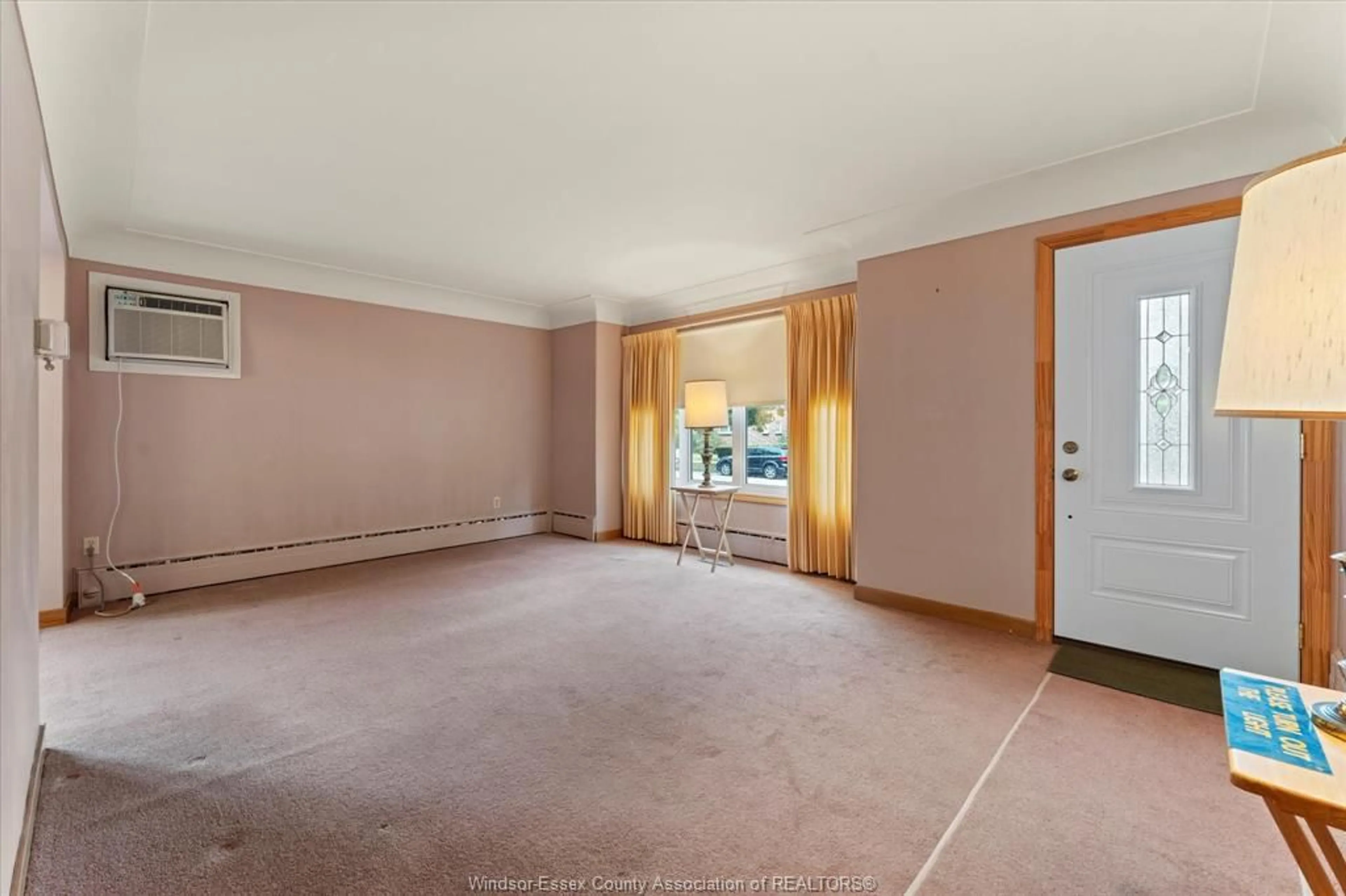 A pic of a room for 46 HORWATH, Kingsville Ontario N9Y 1B8