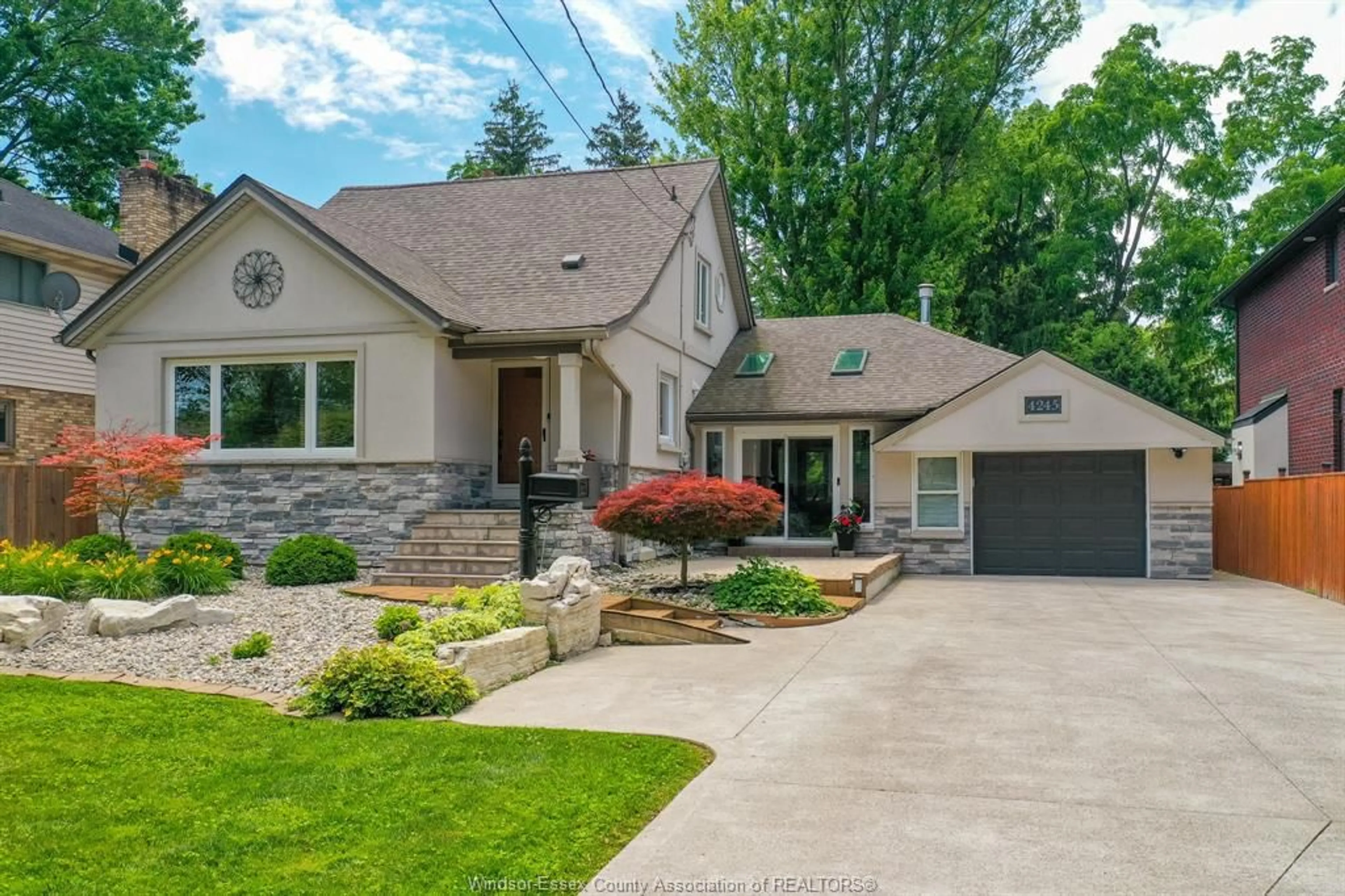 Home with brick exterior material, street for 4245 KENNEDY Dr, Windsor Ontario N9G 1Y1
