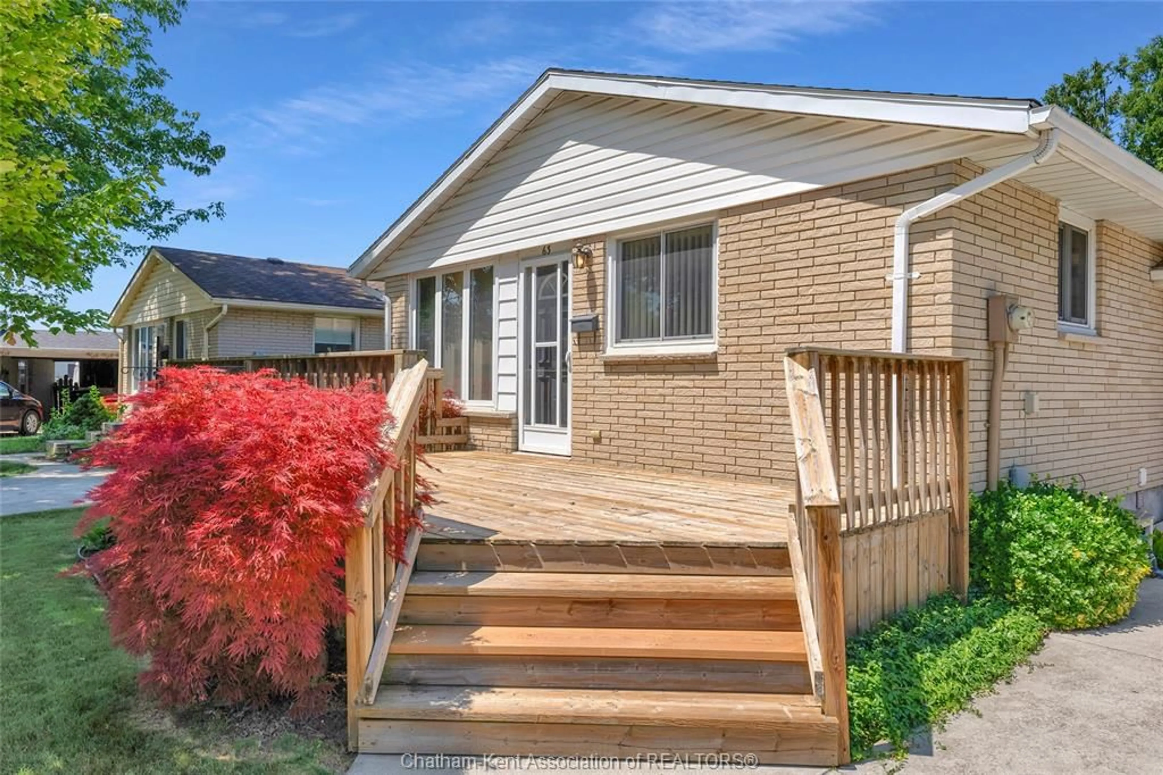 Home with vinyl exterior material, street for 63 Aberdeen St, Chatham Ontario N7L 1Y3