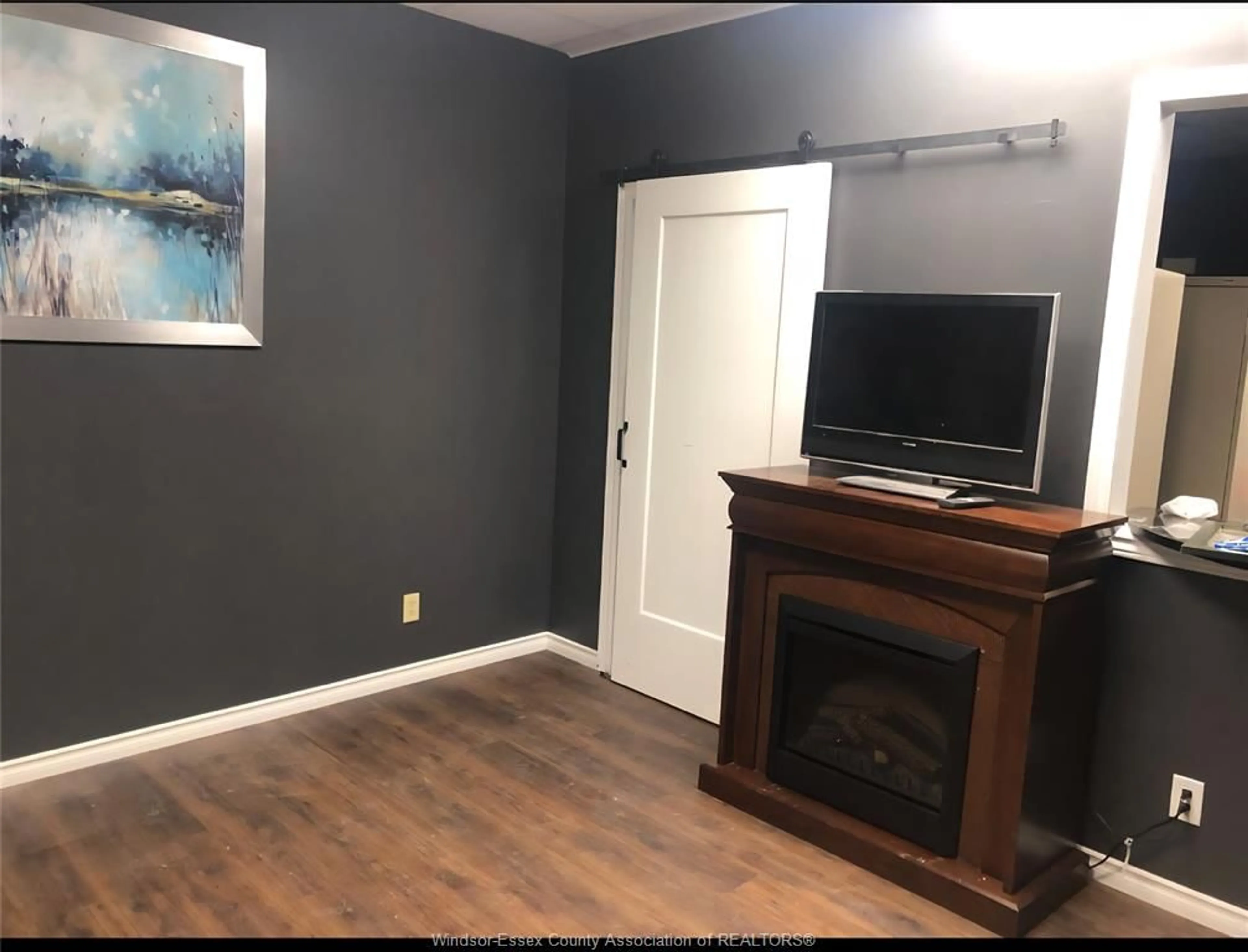 A pic of a room for 1133 Erie St W, Windsor Ontario N9A 6C6