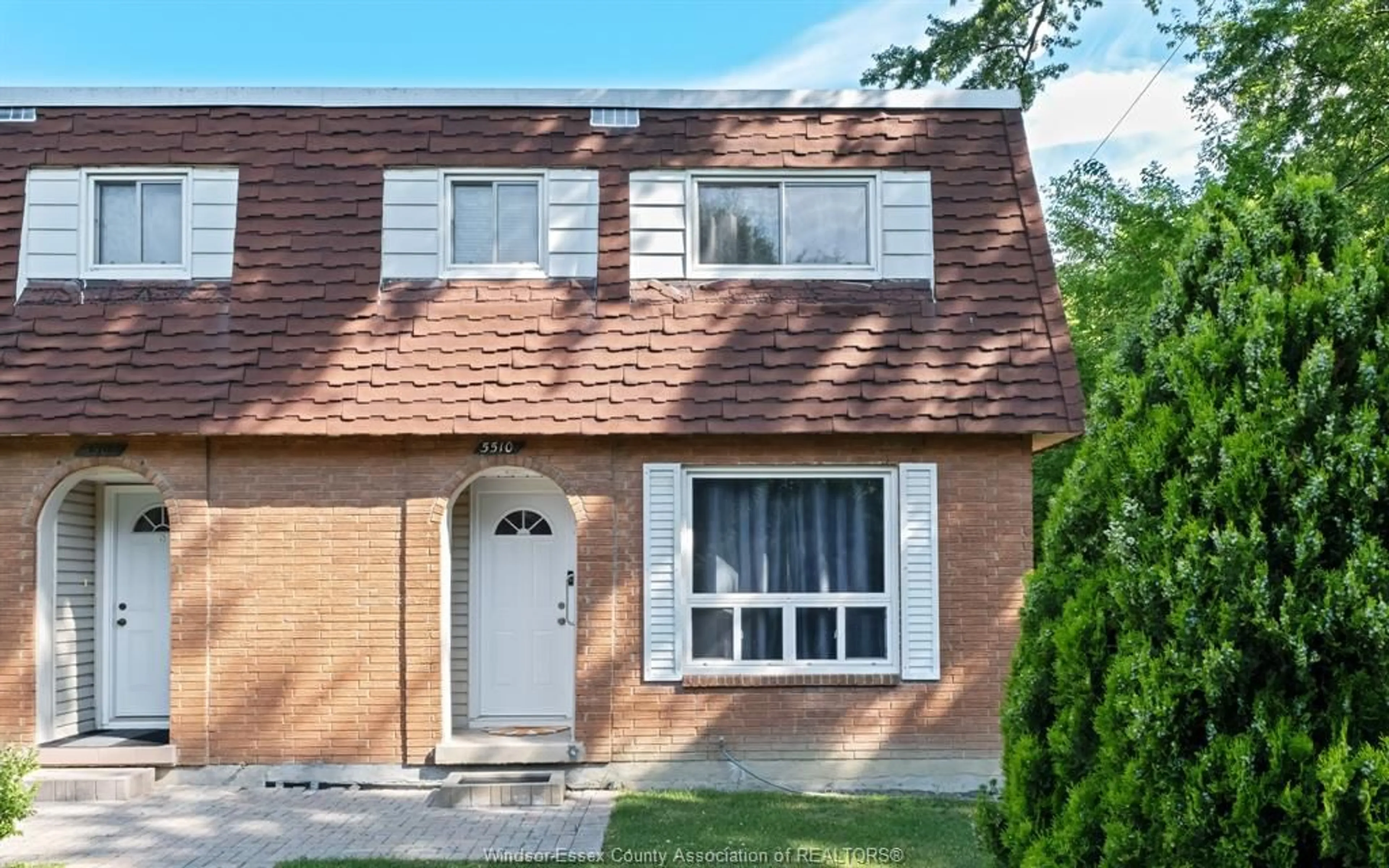 Home with brick exterior material, street for 5510 EMPRESS, Windsor Ontario N8T 1B4
