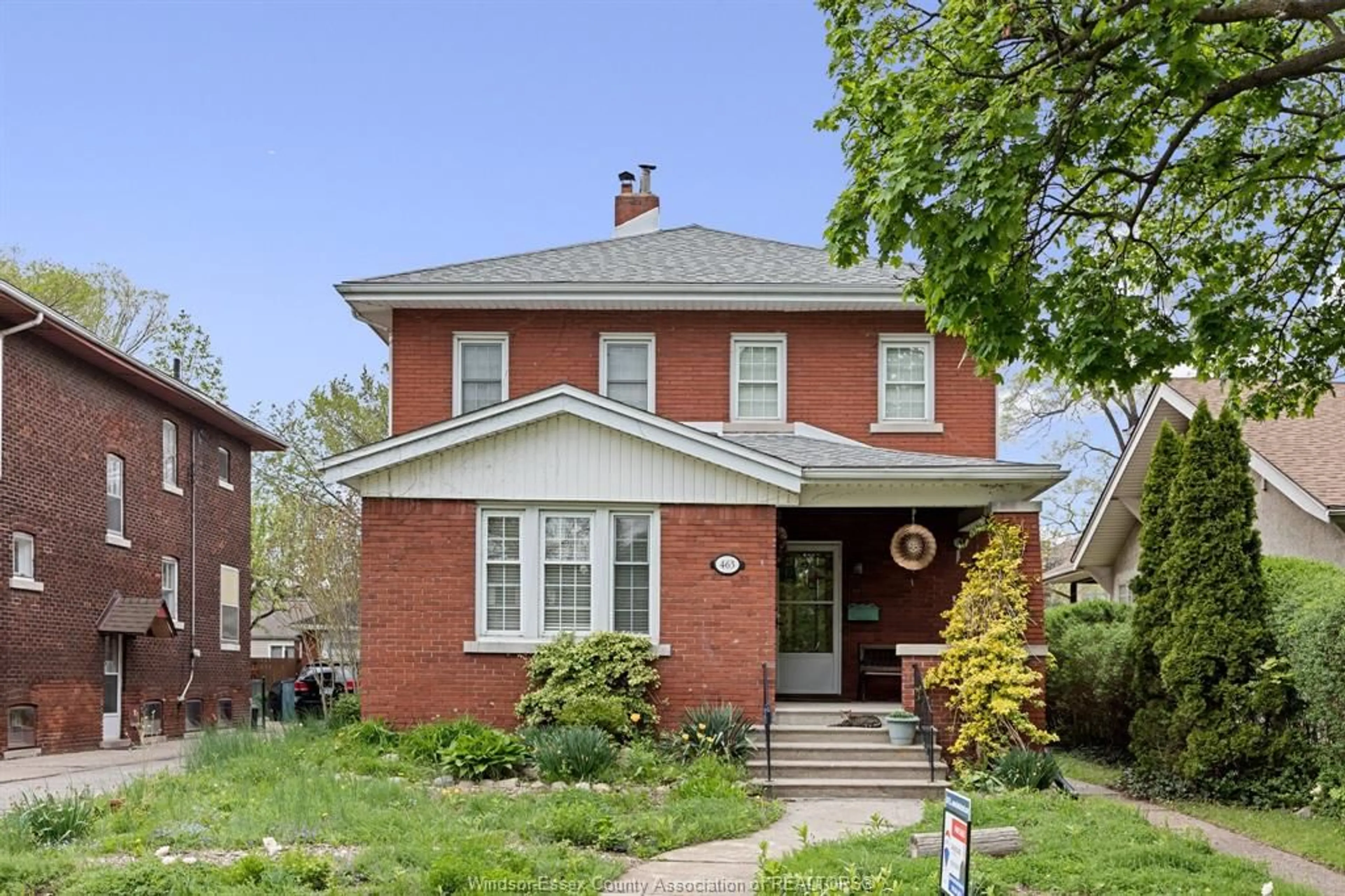 Home with brick exterior material, street for 463 ASKIN, Windsor Ontario N9B 2X3