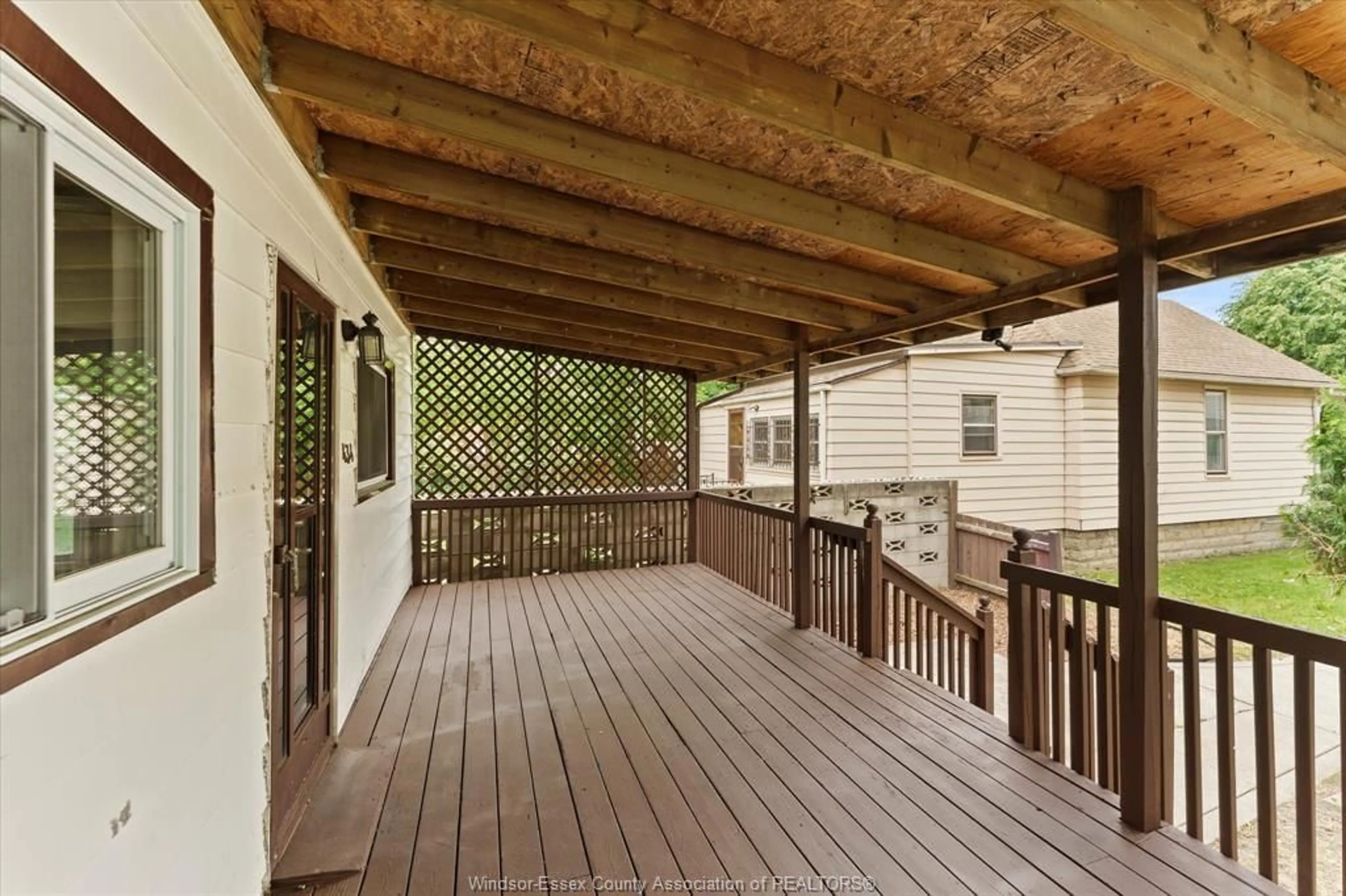 Patio, street for 434 Pierre, Windsor Ontario N9A 2K2