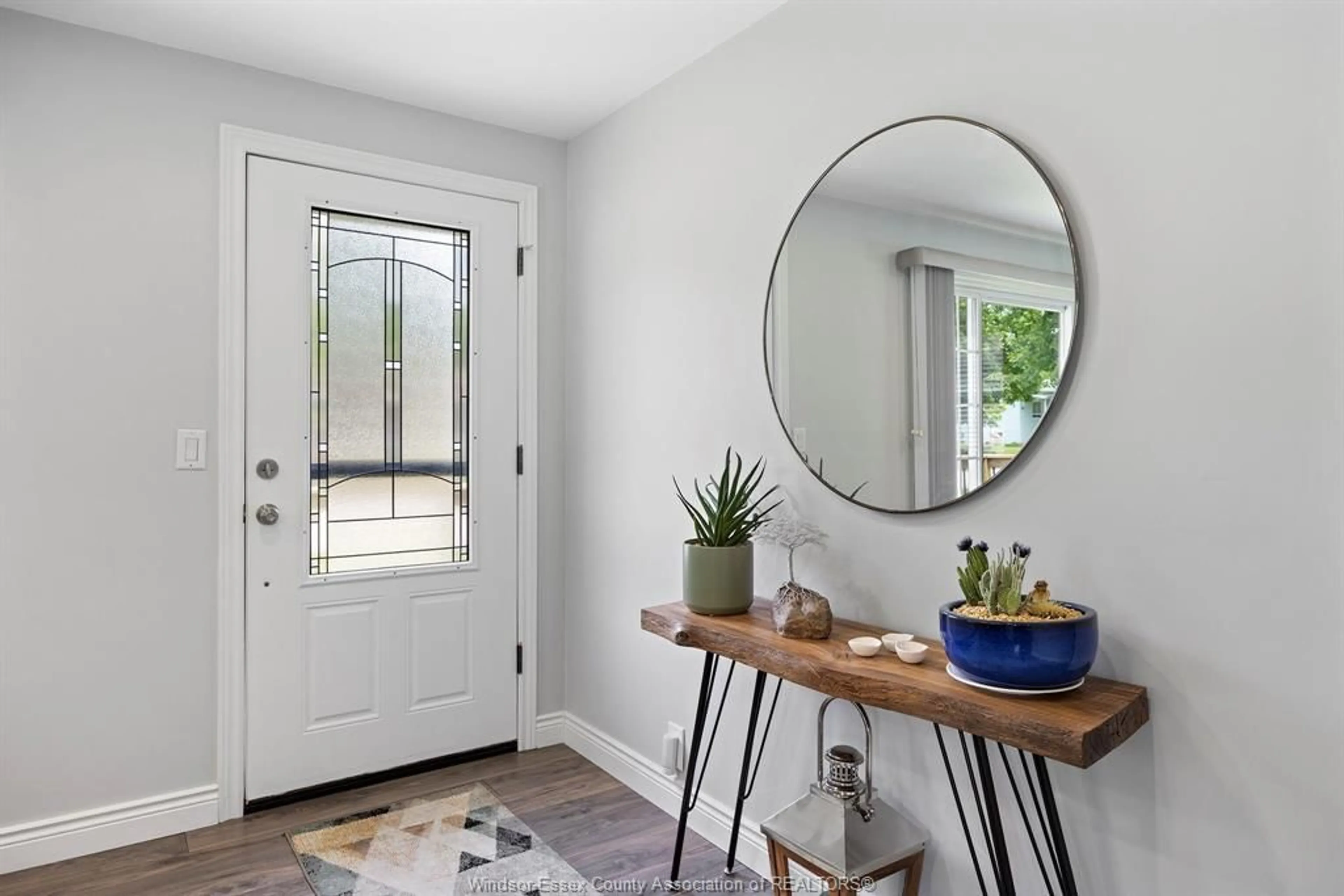 Indoor entryway for 159 GRANT, Amherstburg Ontario N9V 2R3