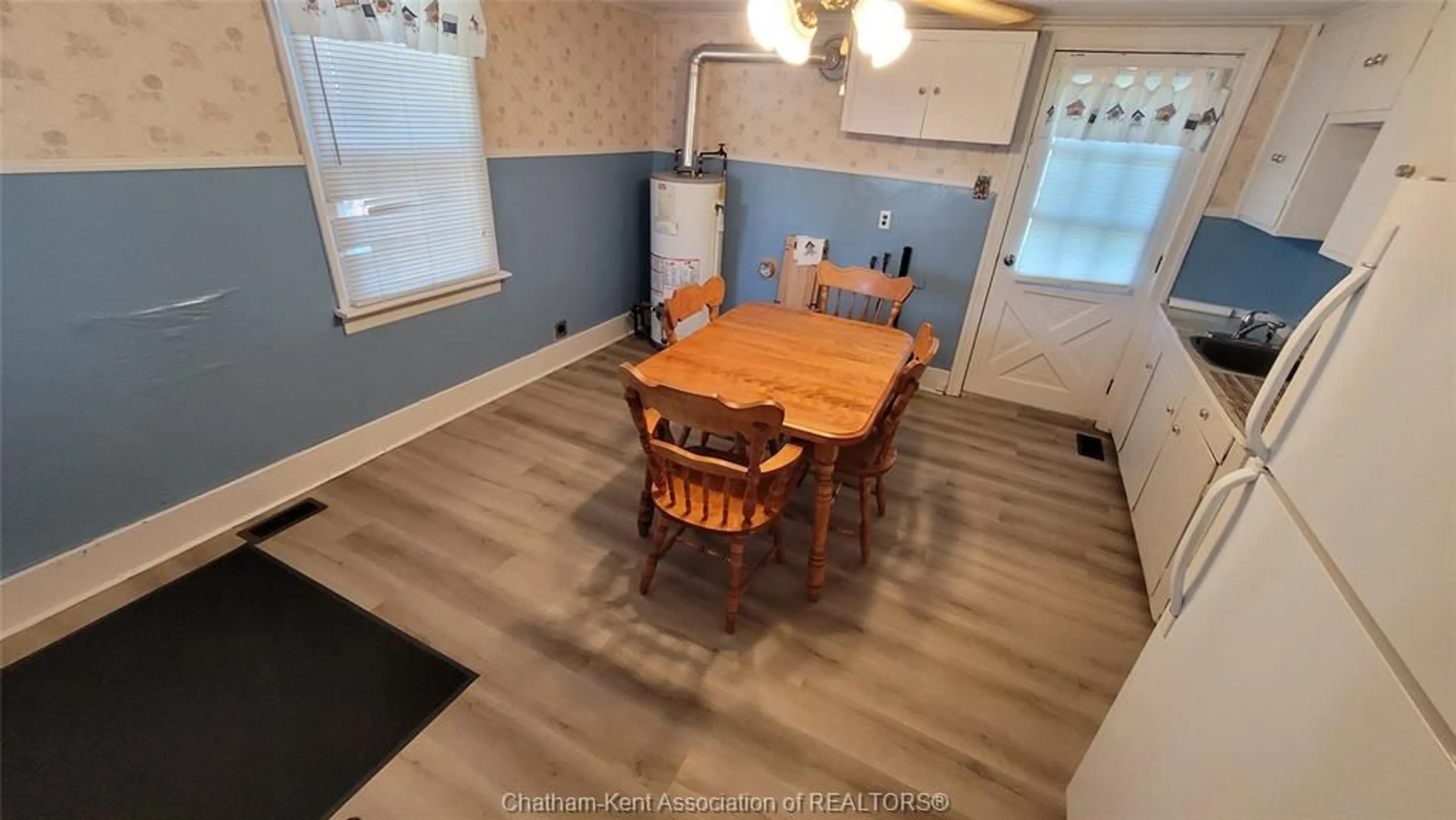 Dining room, unknown for 81 Book St, Wallaceburg Ontario N8A 2T7