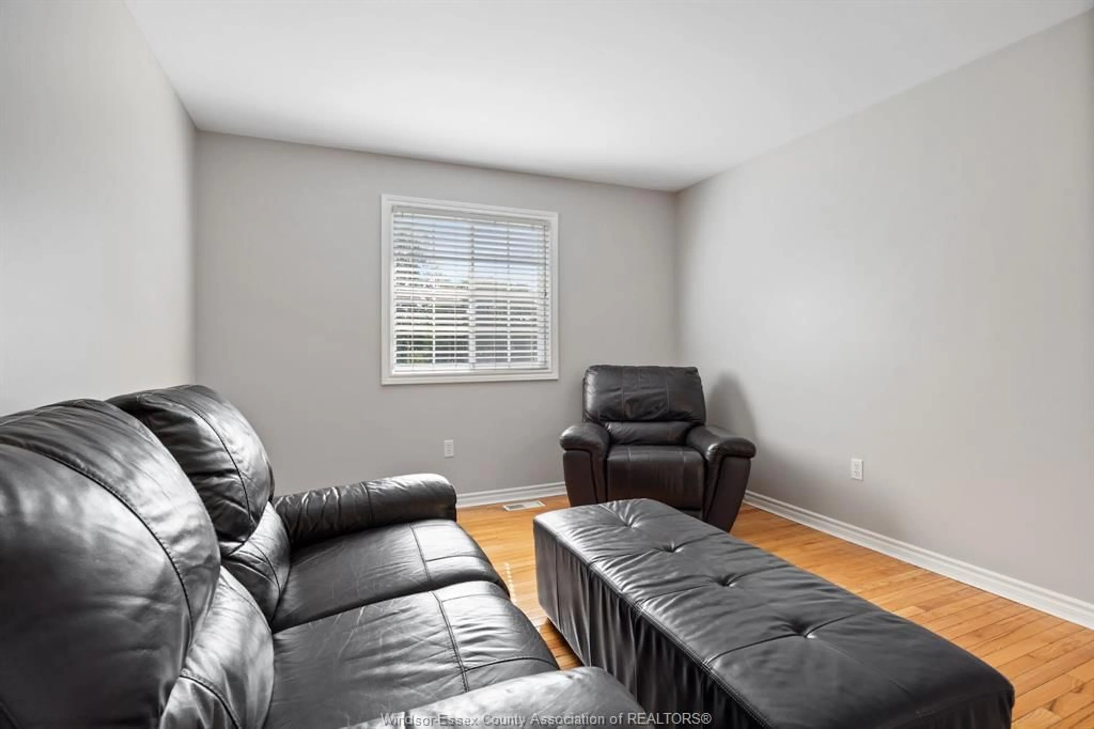 Living room with furniture, unknown for 2628 Allyson Ave, Windsor Ontario N8W 5N7
