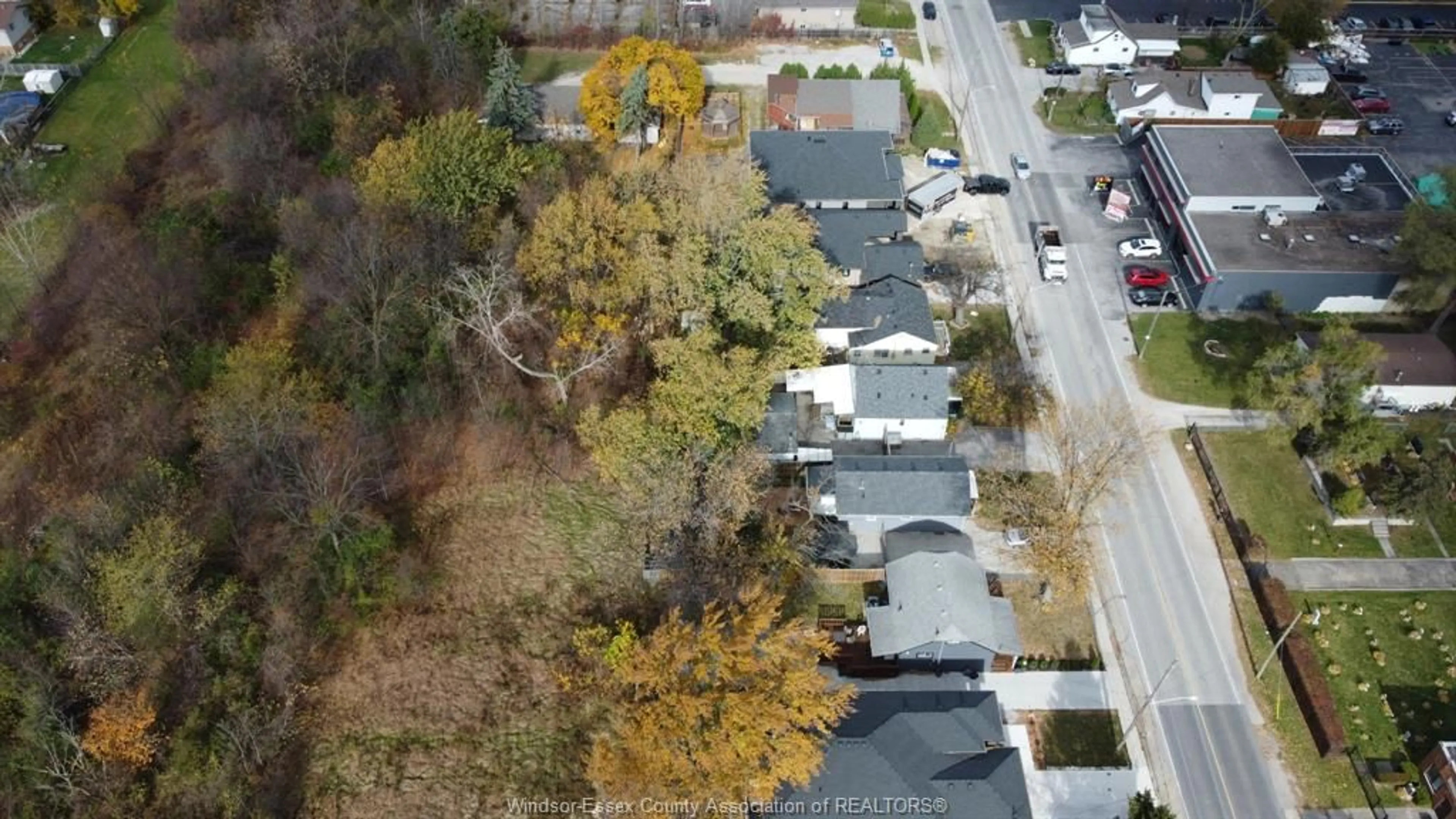 A pic from outside/outdoor area/front of a property/back of a property/a pic from drone, street for V/L ARTHUR, Windsor Ontario N8W 4W2