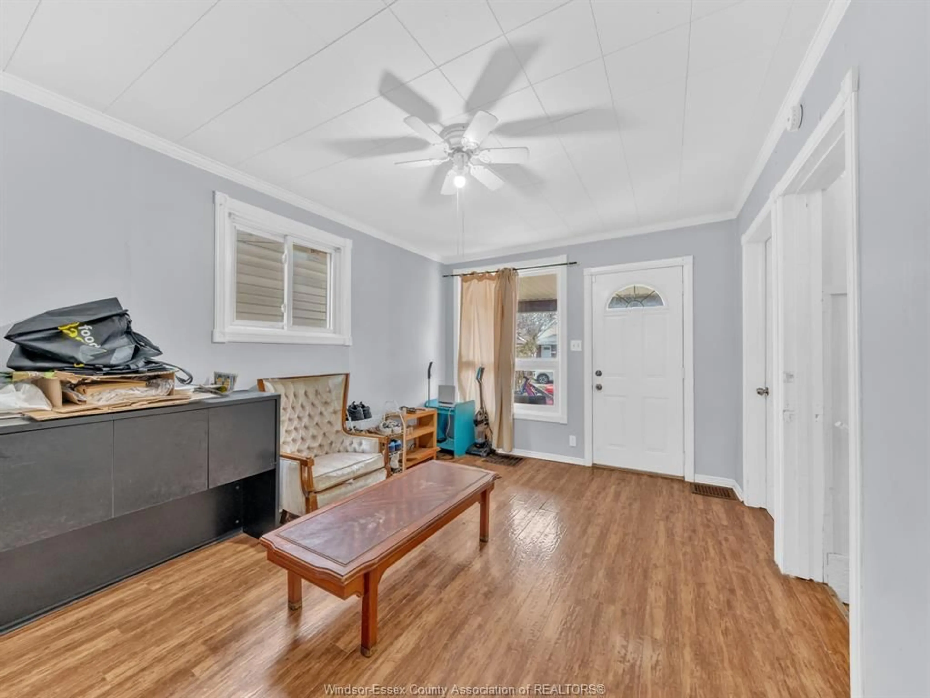 A pic of a room for 417 BRIDGE, Windsor Ontario N9B 2M3