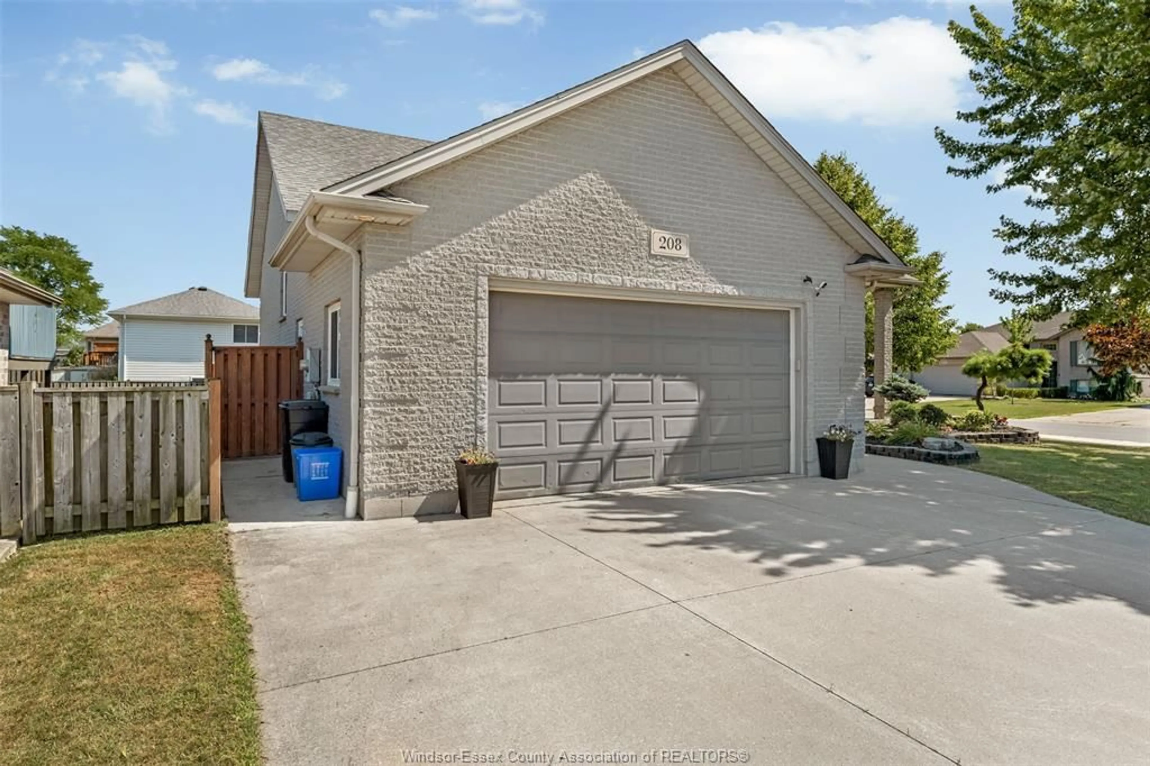 Unknown for 208 BRIEN Ave, Essex Ontario N8M 2Z5