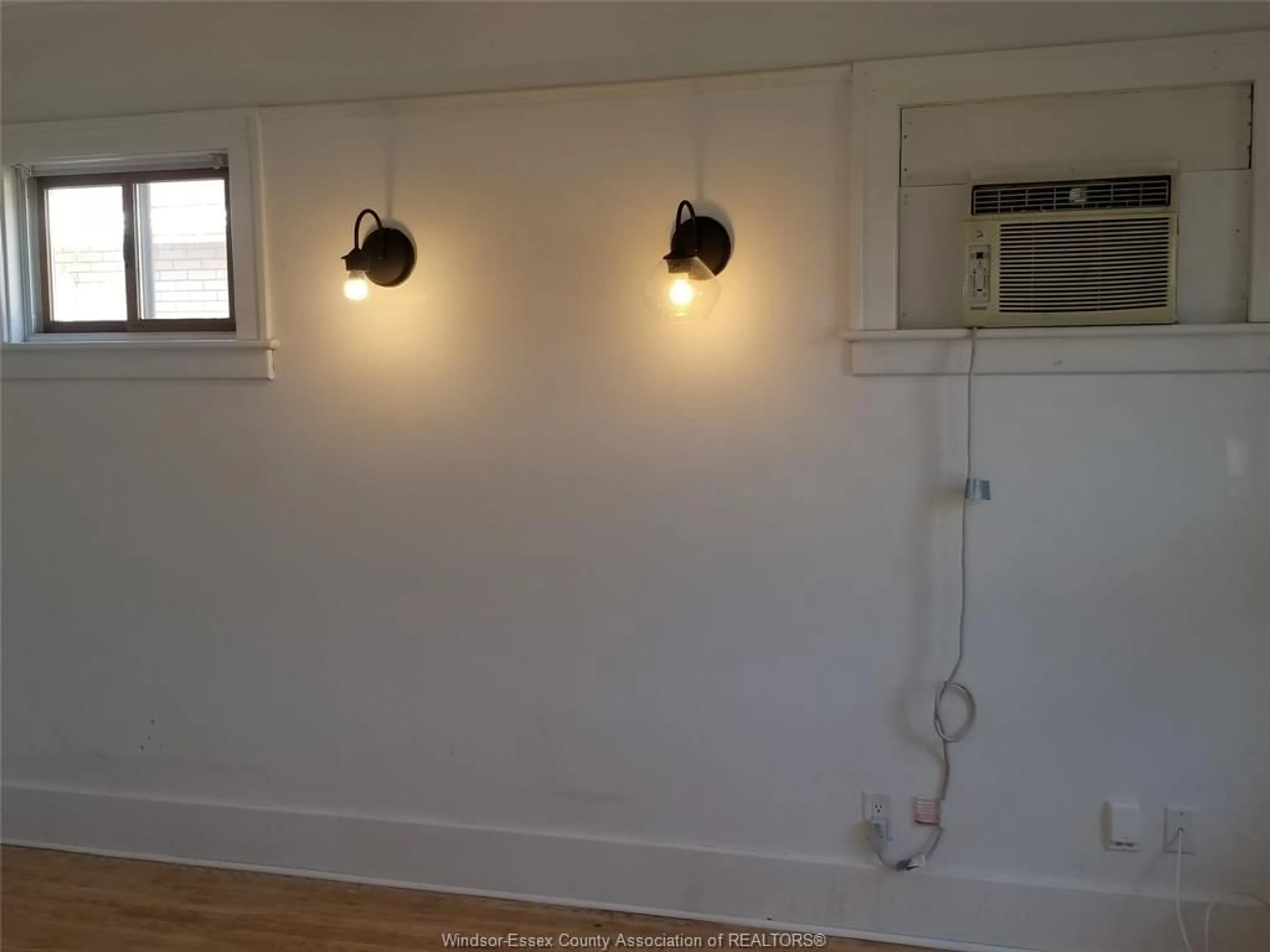 A pic of a room for 2164 GRAND MARAIS, Windsor Ontario N8W 1W2