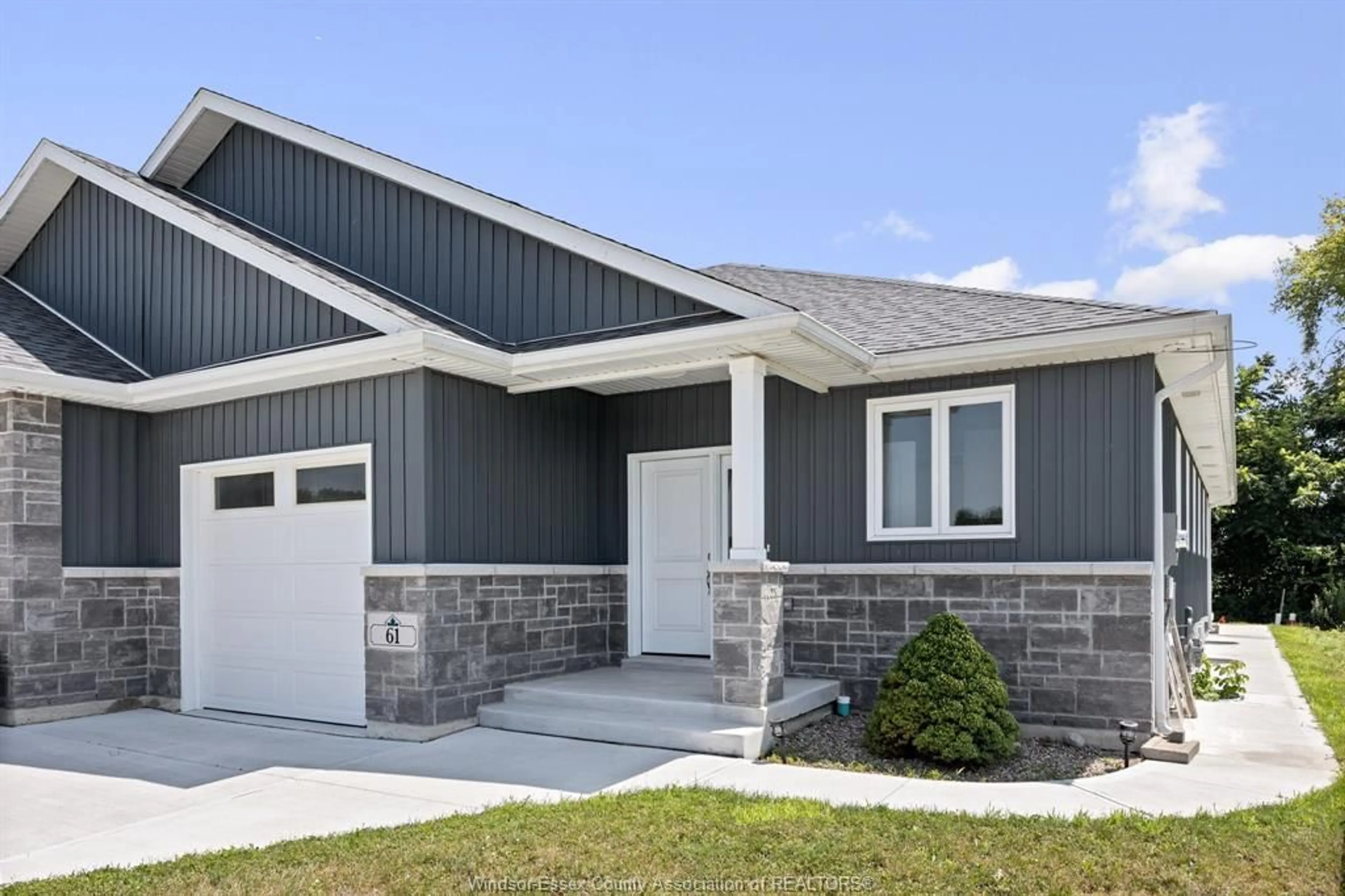 Home with vinyl exterior material, street for 61 PEREIRA, Harrow Ontario N0R 1G0