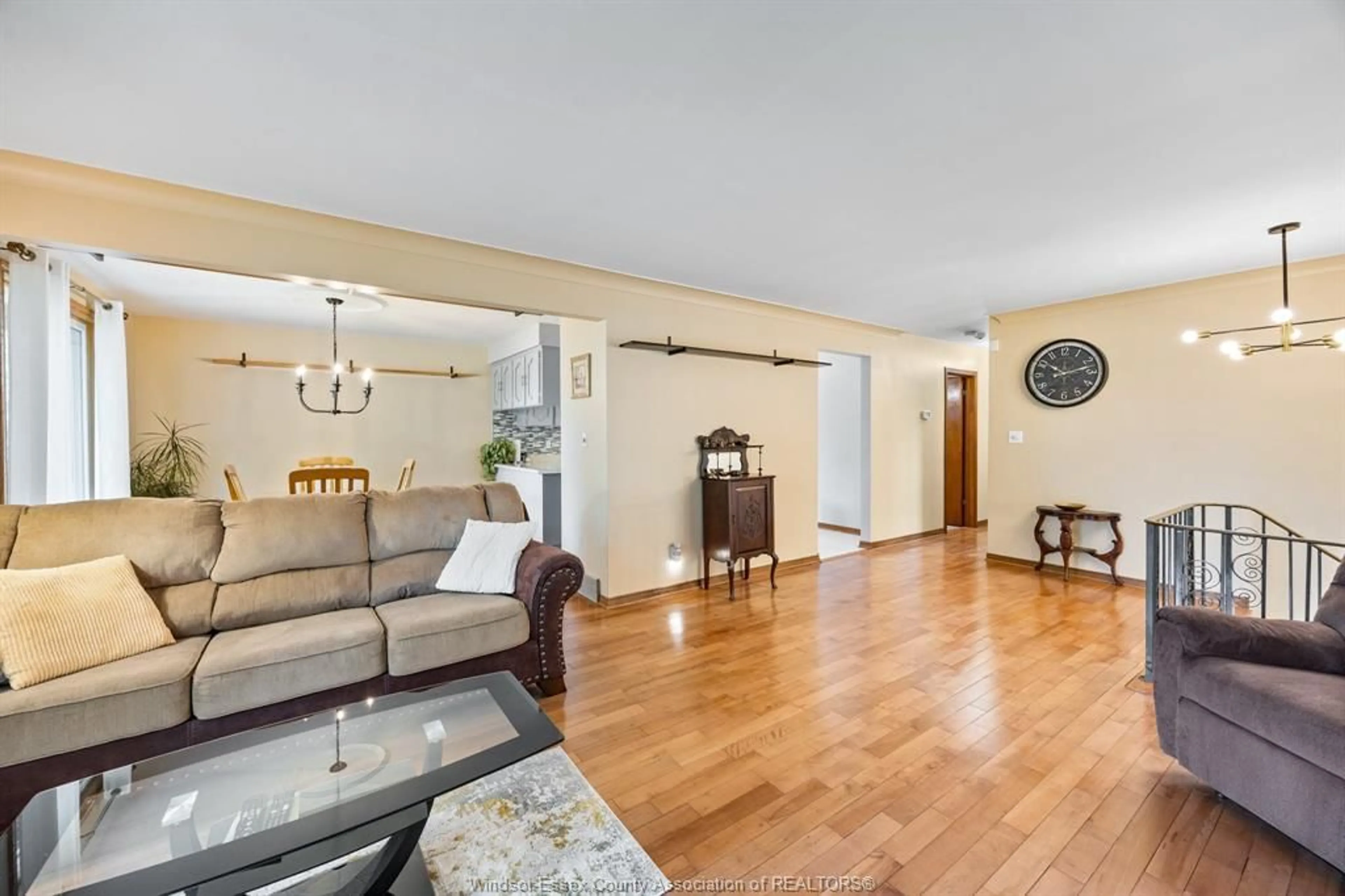 Living room with furniture, unknown for 224 WILLOWWOOD Dr, Lakeshore Ontario N8L 1C4