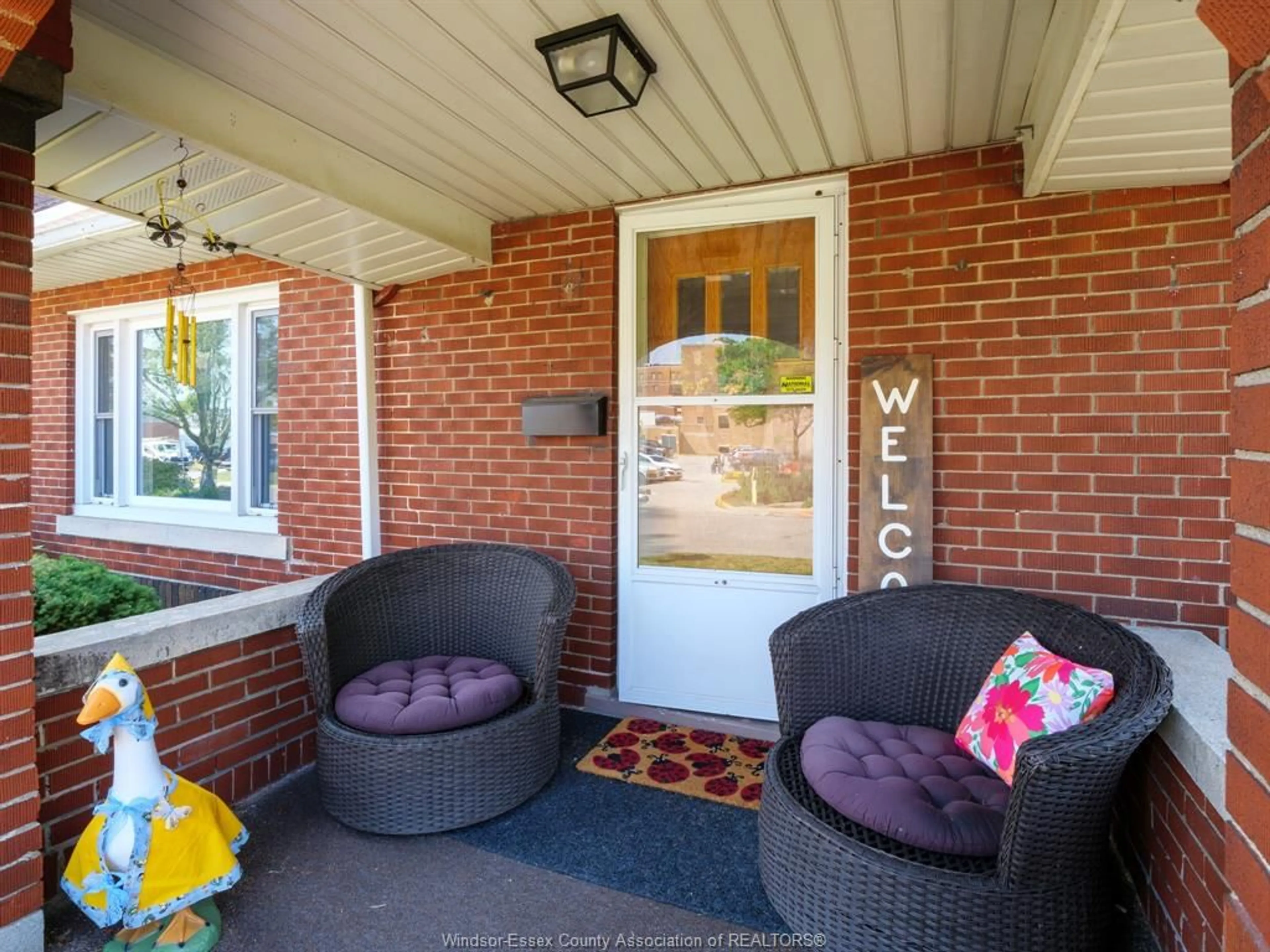 Unknown for 1959 ALSACE Ave, Windsor Ontario N8W 1M5