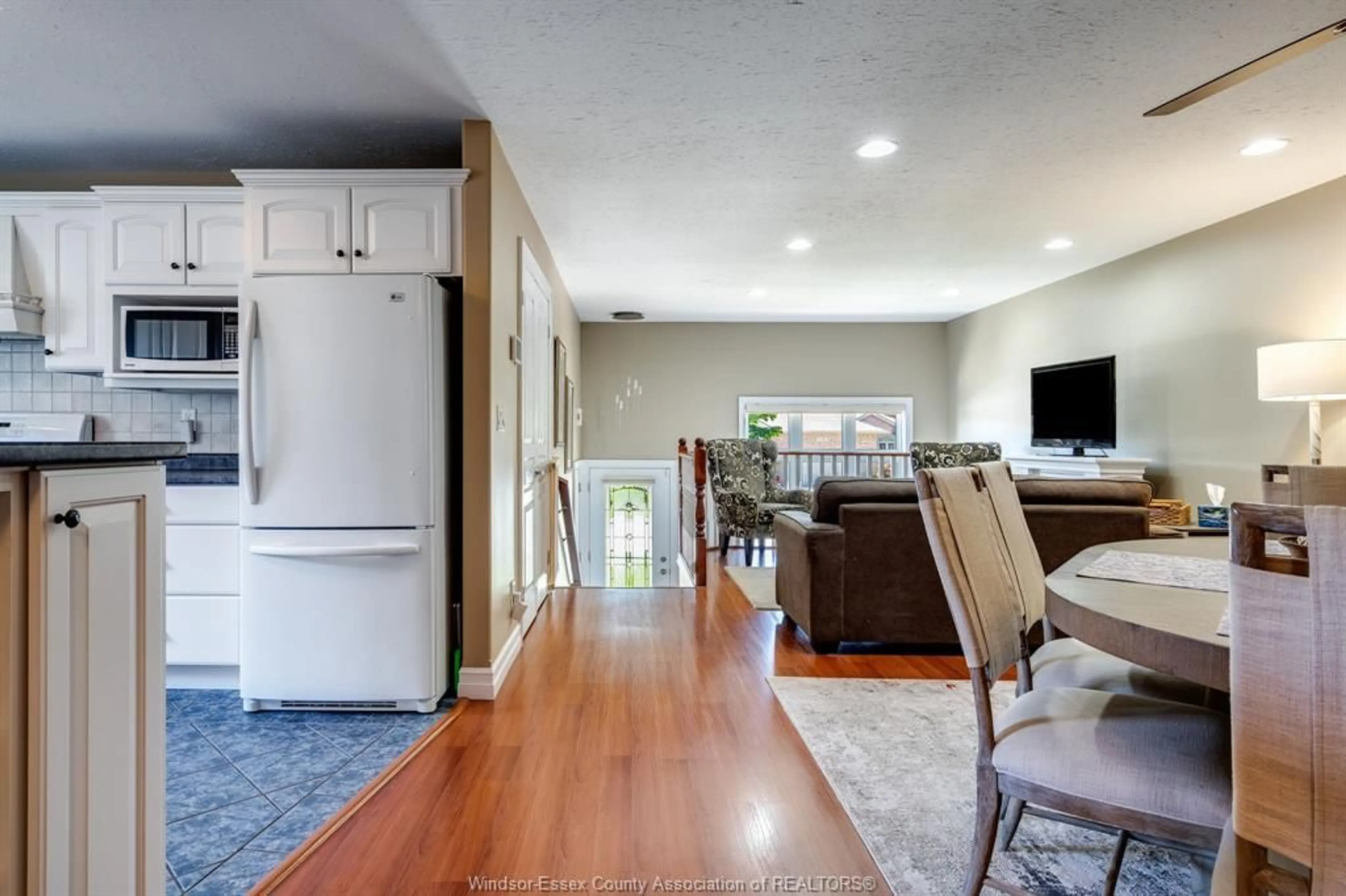 Open concept kitchen, unknown for 148 Antonio Court, Leamington Ontario N8H 5P5