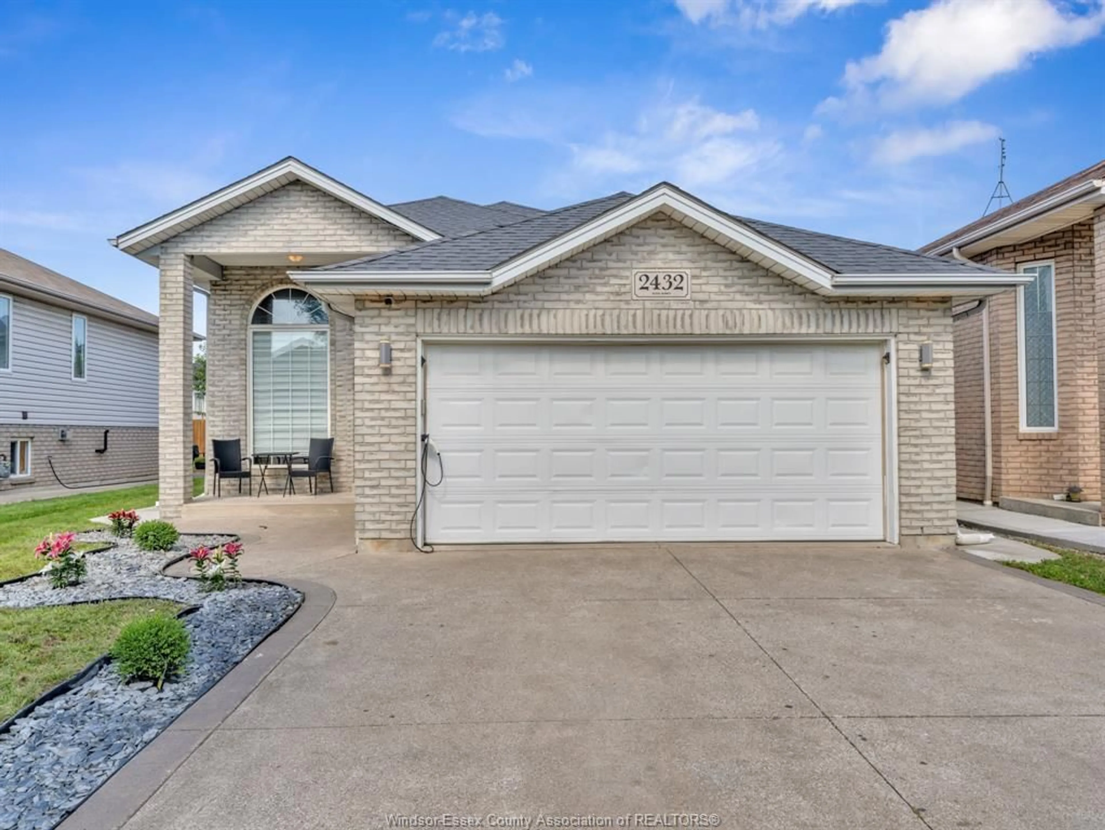 Home with brick exterior material, street for 2432 ASKIN, Windsor Ontario N9E 4Z1