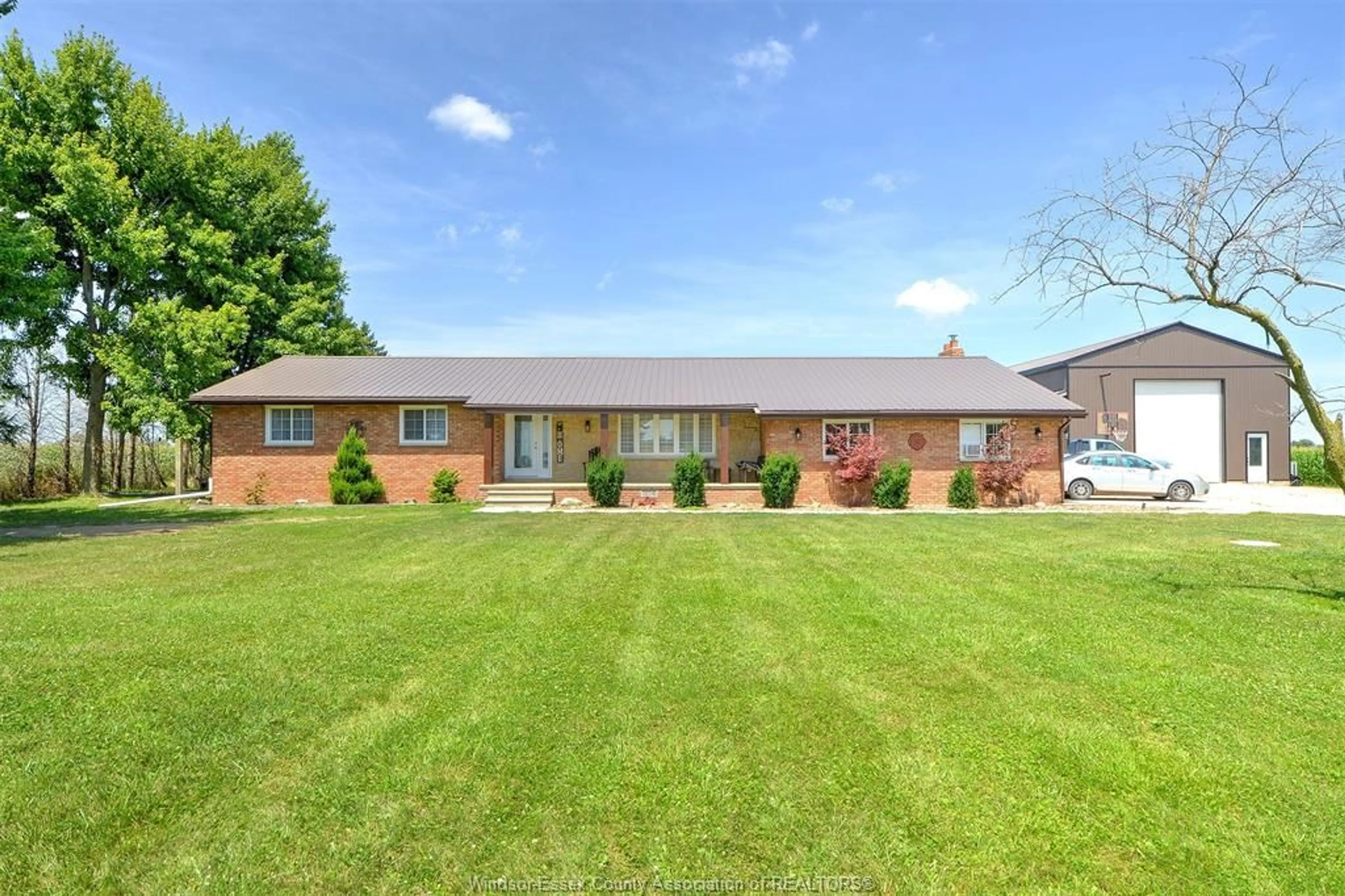 A pic from outside/outdoor area/front of a property/back of a property/a pic from drone, building for 590 NORTH REAR Rd, Maidstone Ontario N0R 1K0