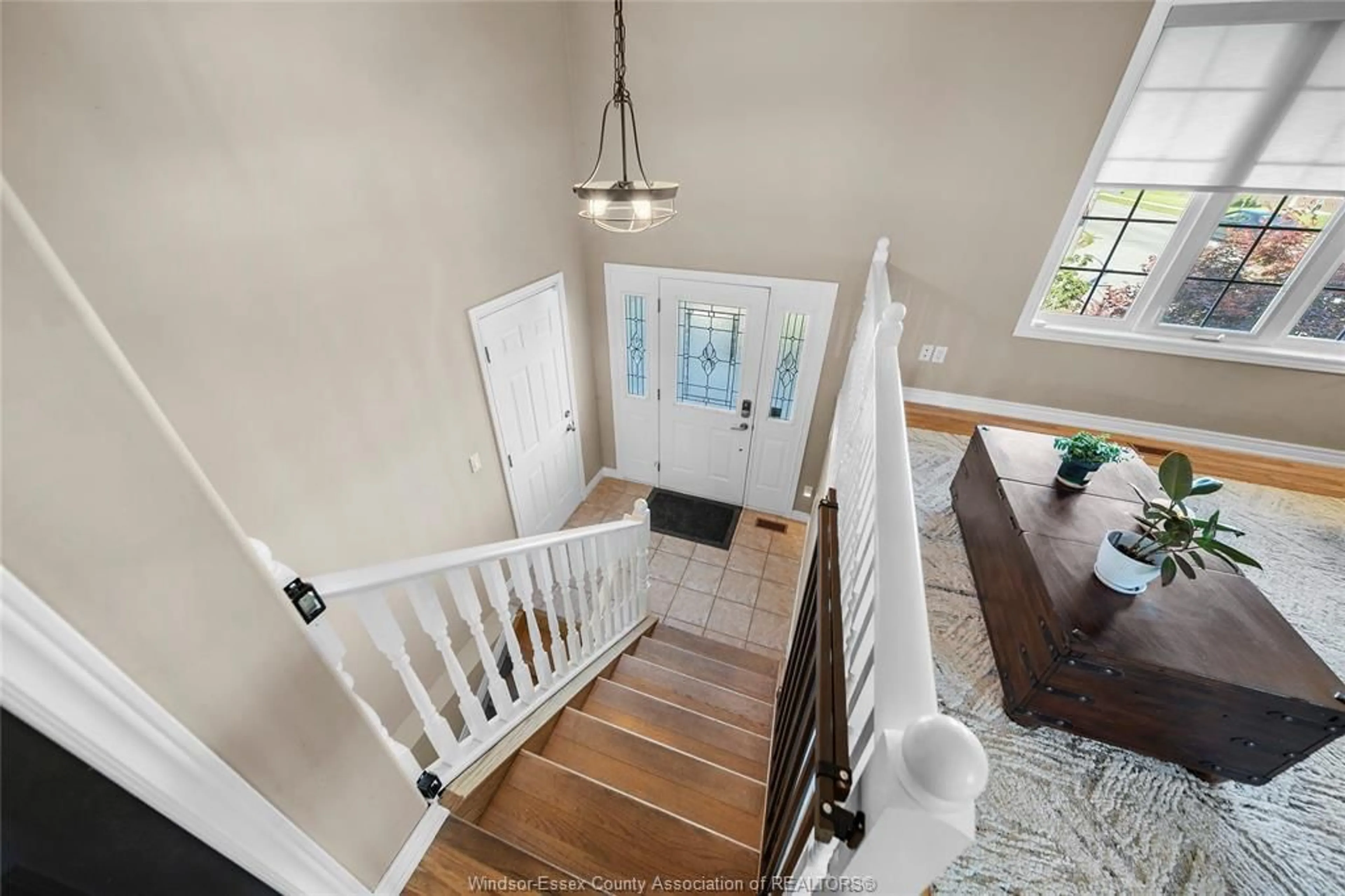Unknown for 2204 MCKAY Ave, Windsor Ontario N9B 3W9