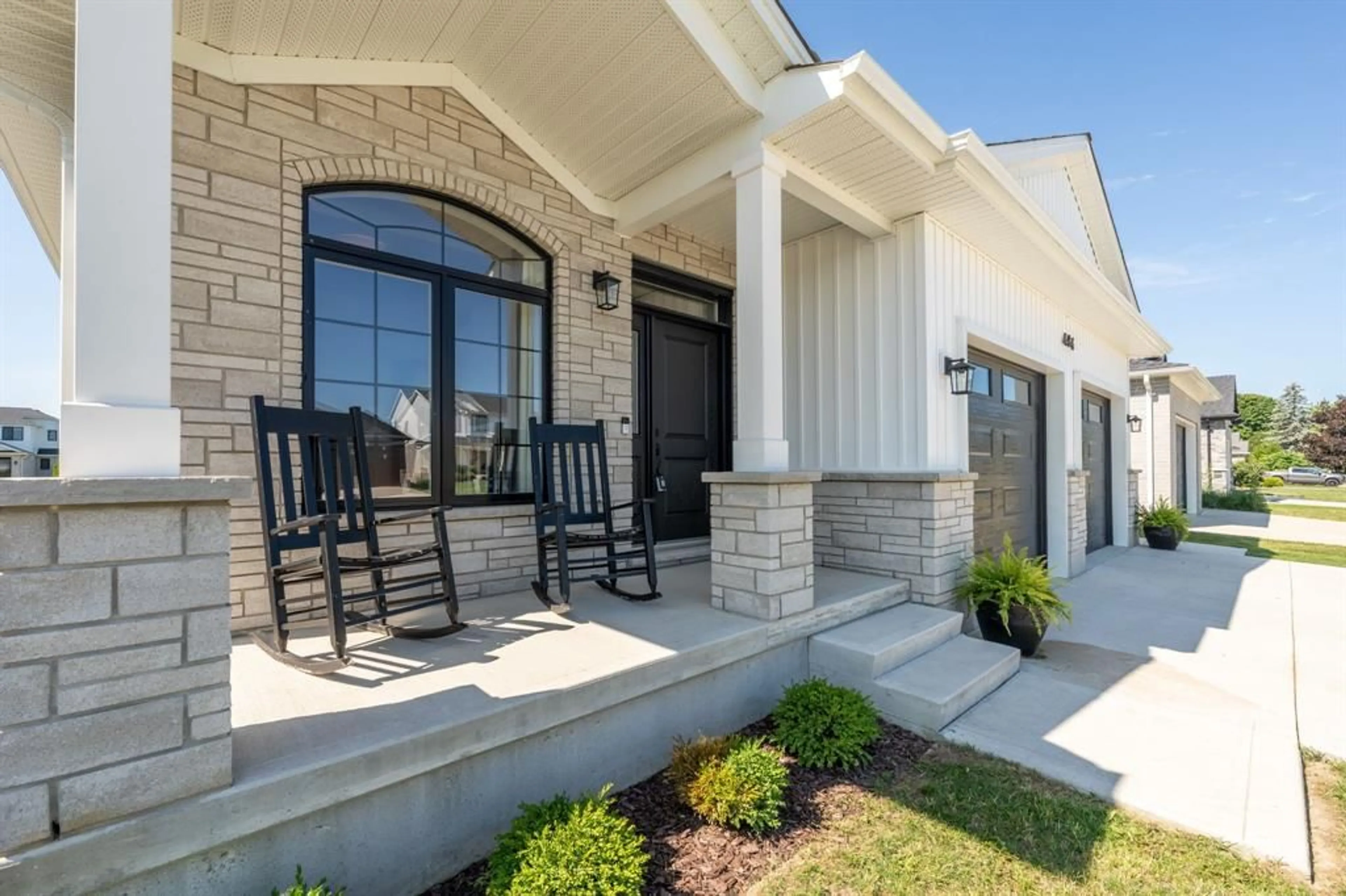Home with brick exterior material, street for 484 THAMES St, Plympton-Wyoming Ontario N0N 1T0