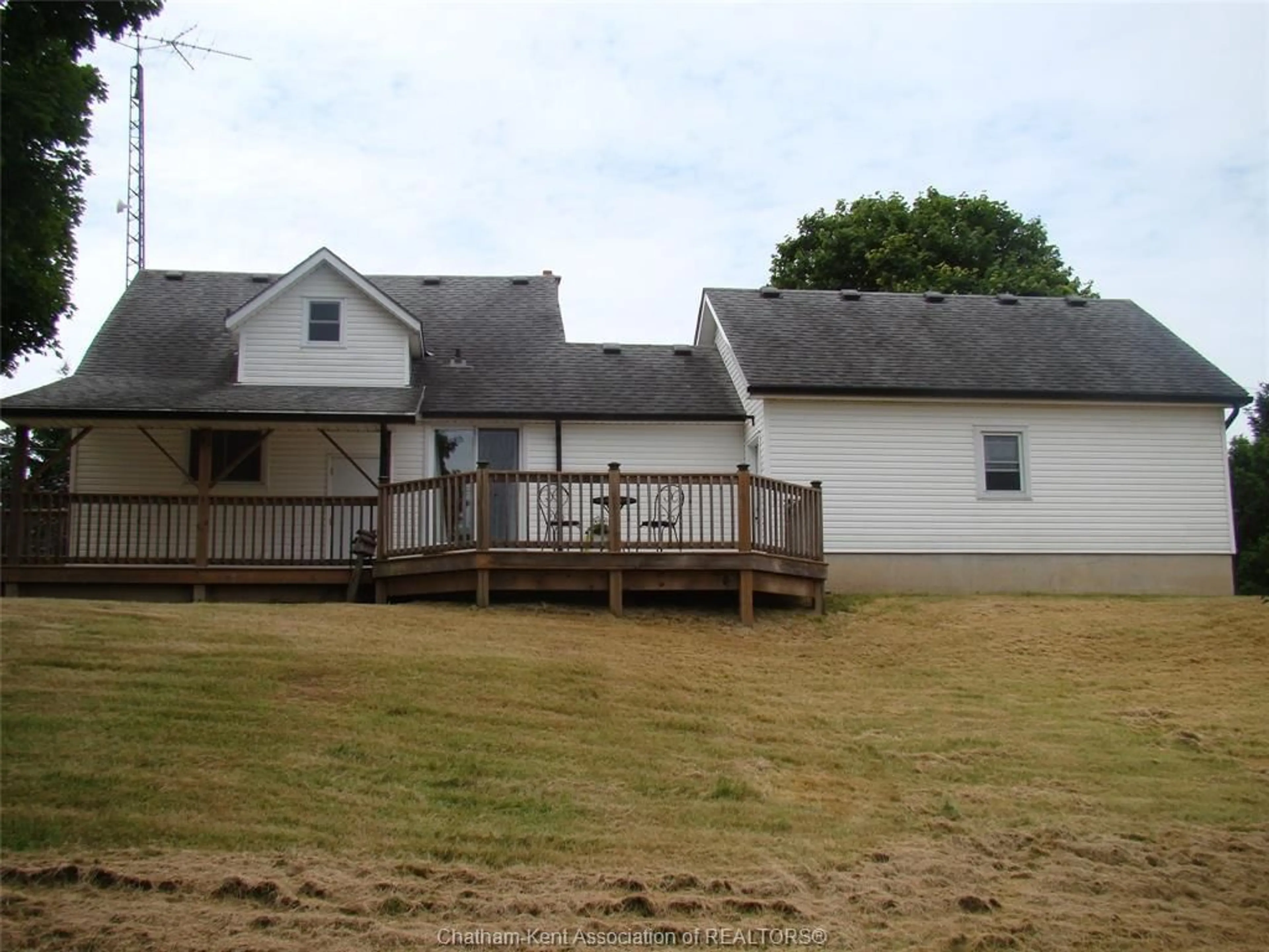 A pic from outside/outdoor area/front of a property/back of a property/a pic from drone, unknown for 7914 HAGGERTY Rd, Dawn-Euphemia Ontario N0P 1C0
