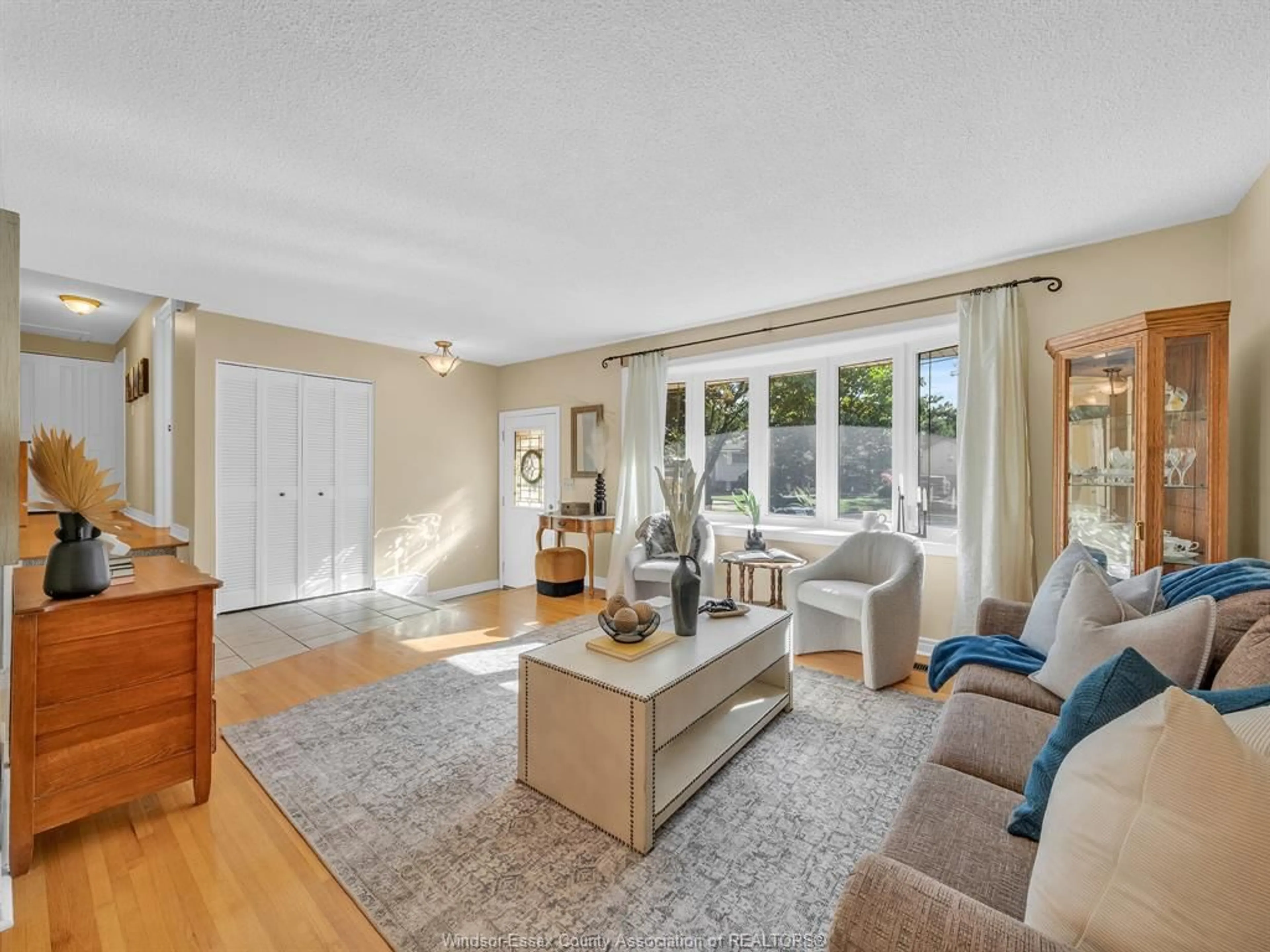 Living room with furniture, unknown for 1634 KENMORE, Windsor Ontario N9C 4A1