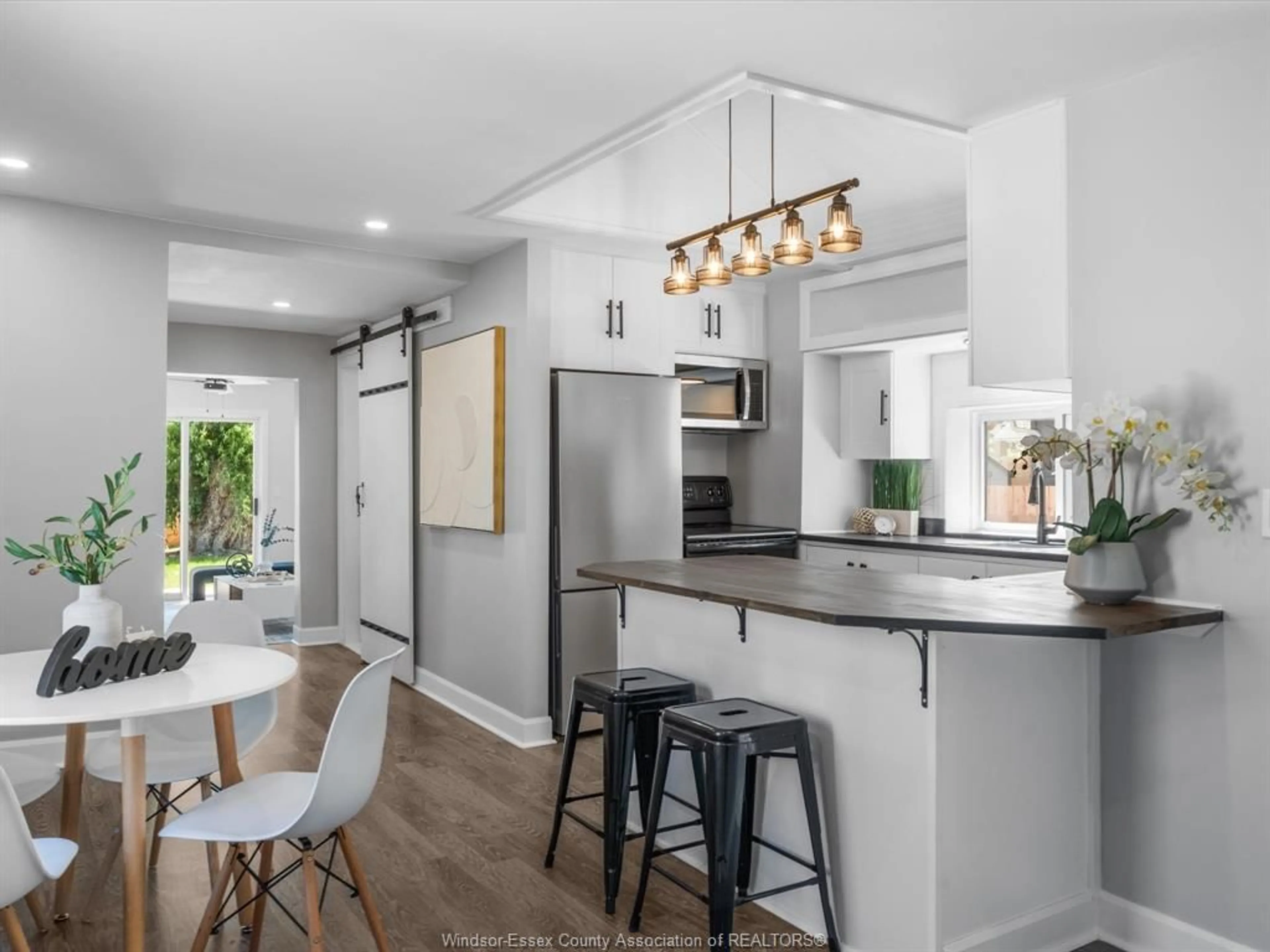 Open concept kitchen, unknown for 362 FRANK Ave, Windsor Ontario N8S 3P1