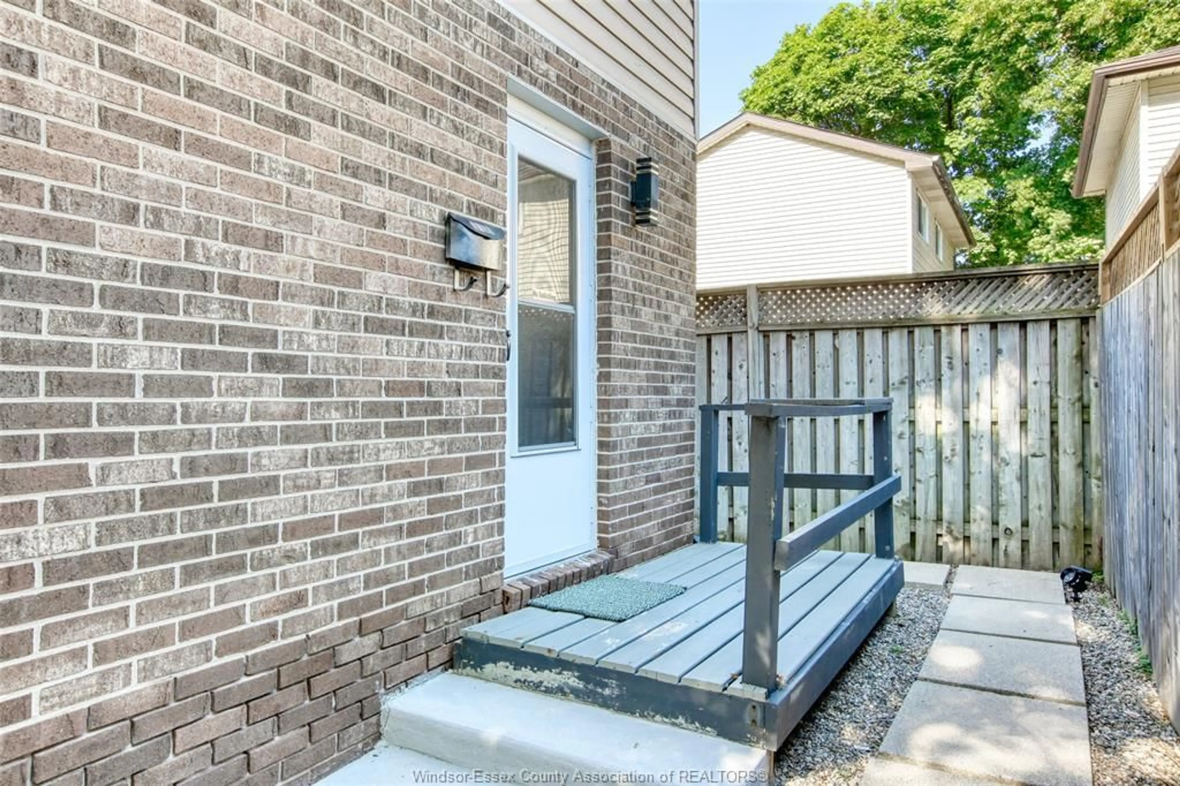 Patio, street for 9083 CONWAY Crt, Windsor Ontario N8S 4G4