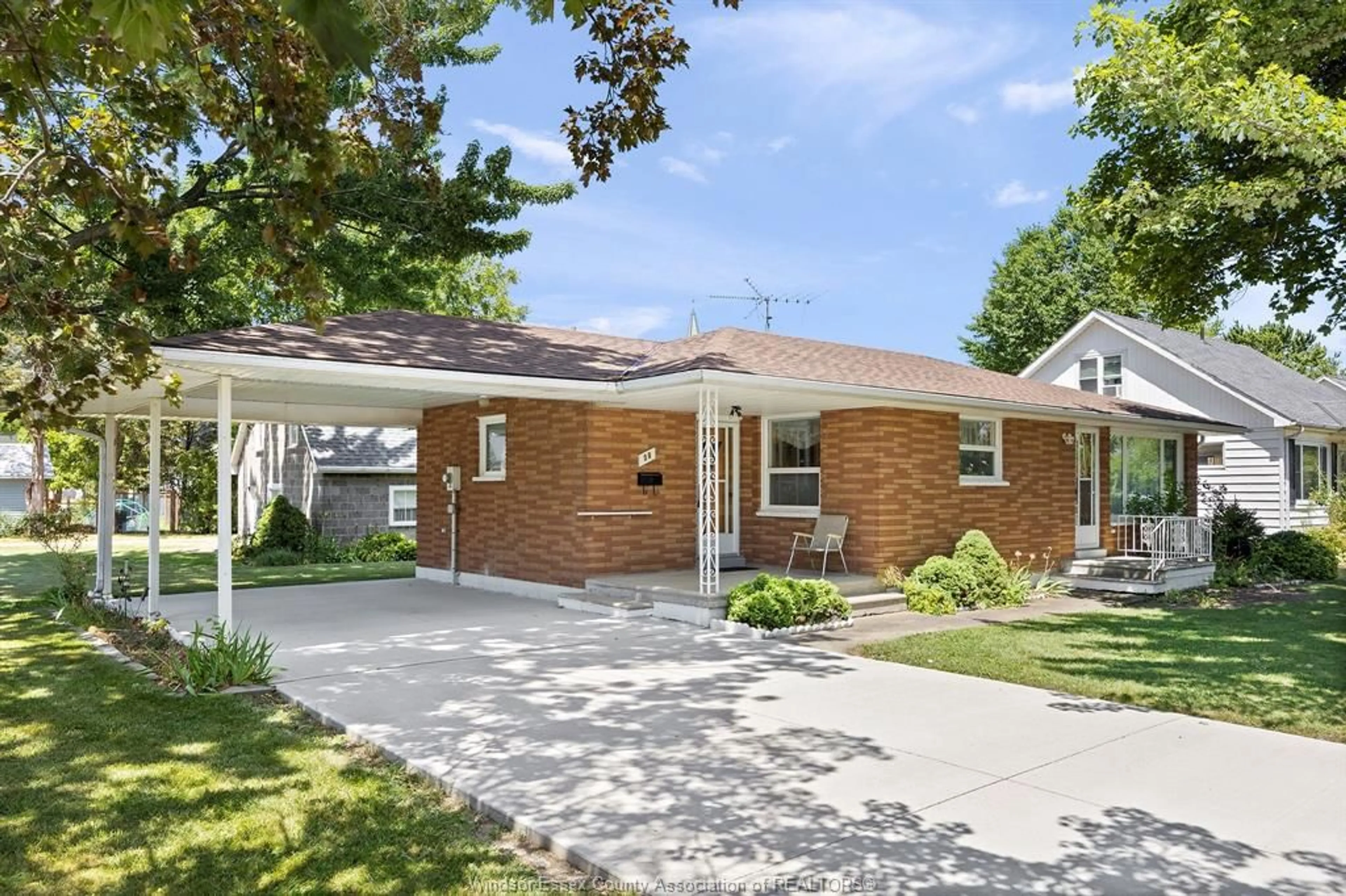 Home with brick exterior material, street for 30 CRAWFORD Ave, Tilbury Ontario N0P 2L0