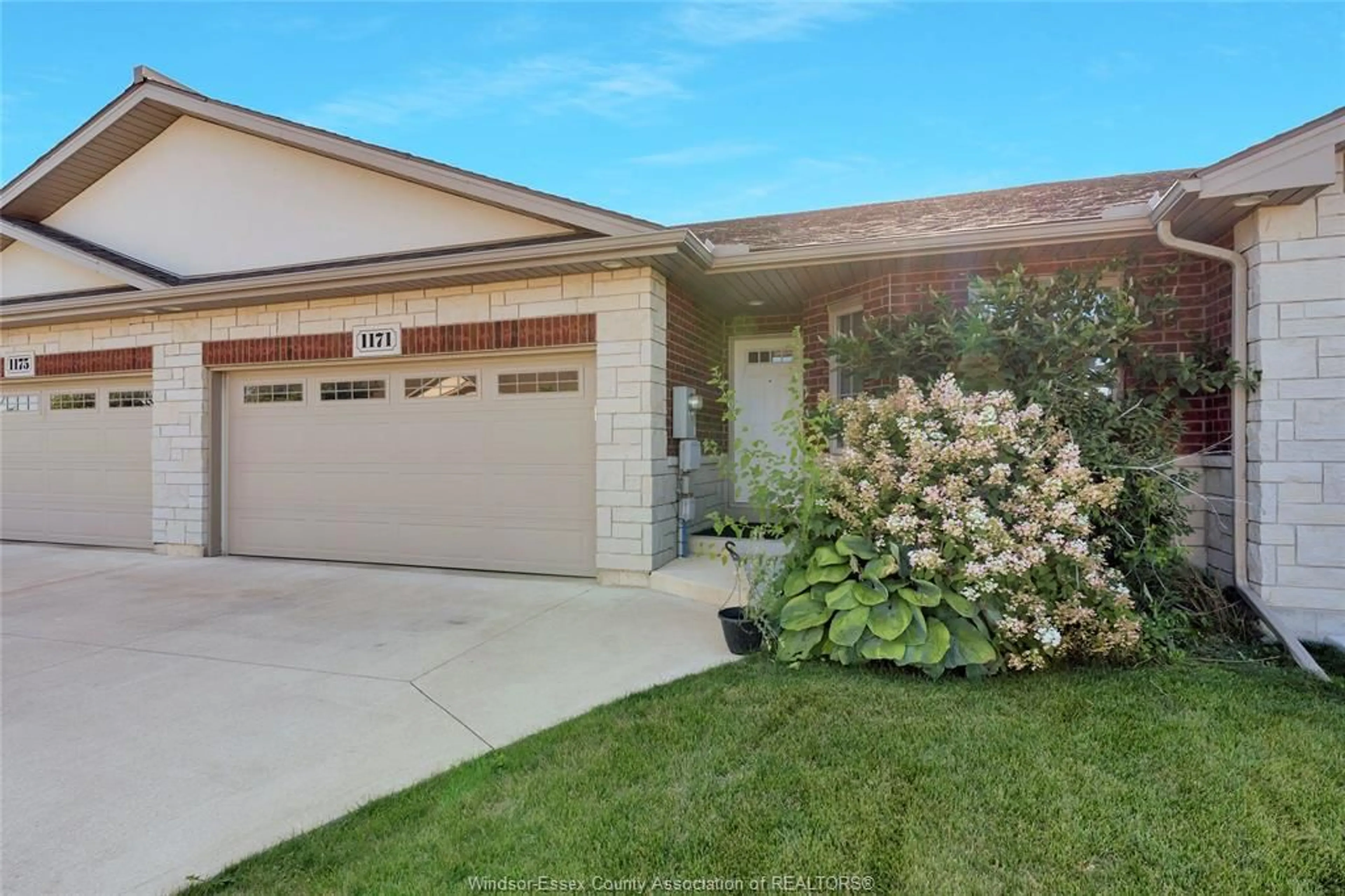 Unknown for 1171 BRIDAL FALLS Cres, Windsor Ontario N8P 0C5