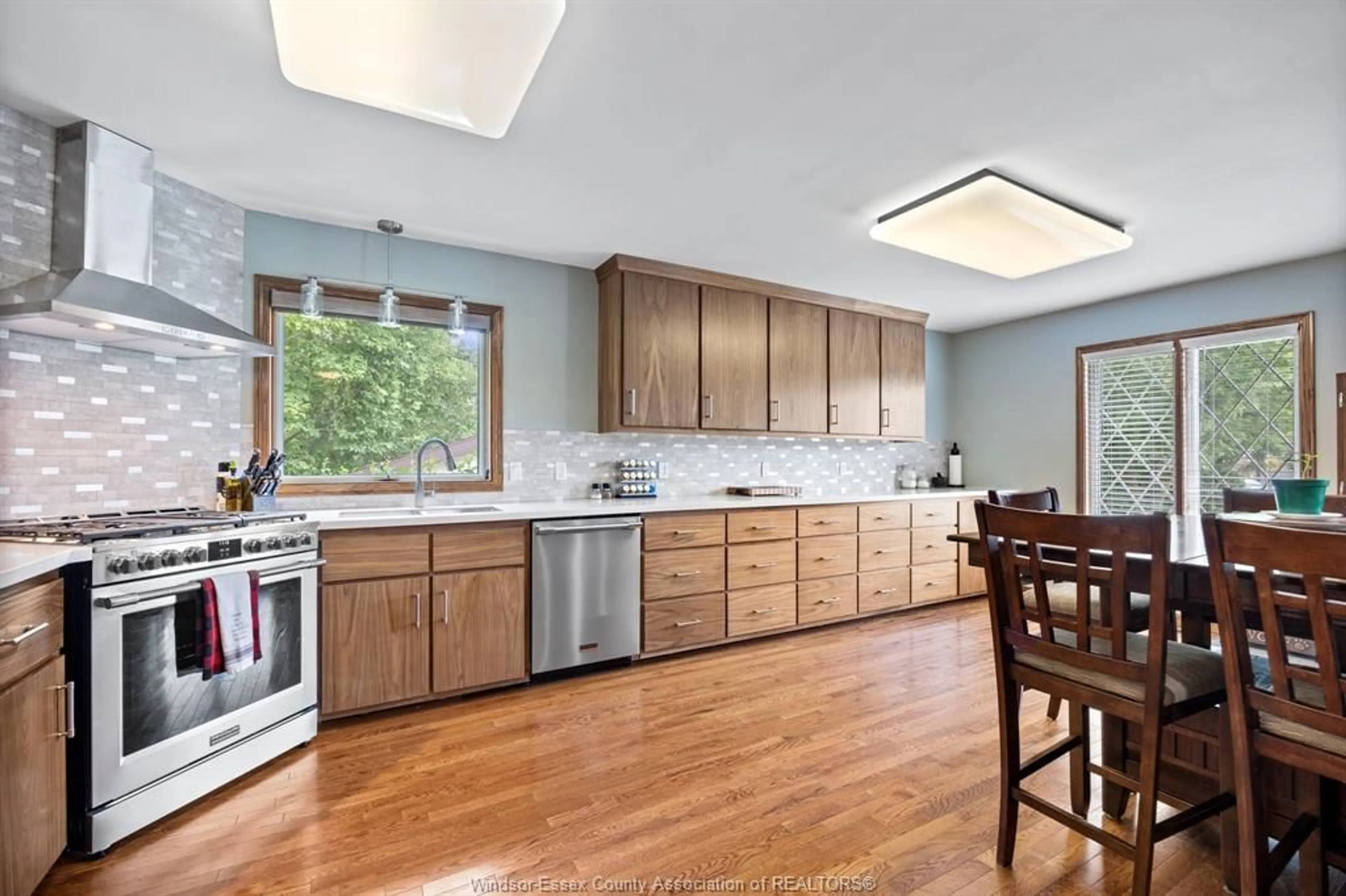 Open concept kitchen, unknown for 247 PEARSON, Harrow Ontario N0R 1G0