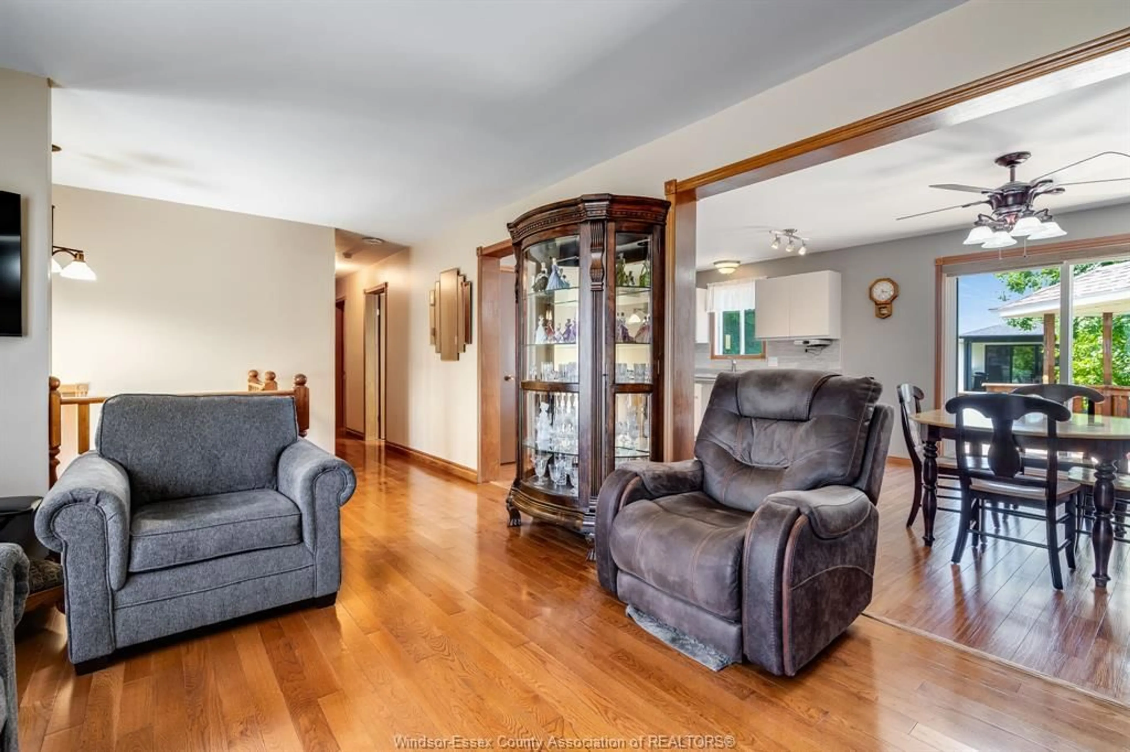 Living room with furniture, unknown for 6108 COUNTY RD 46, Lakeshore Ontario N0P 1J0