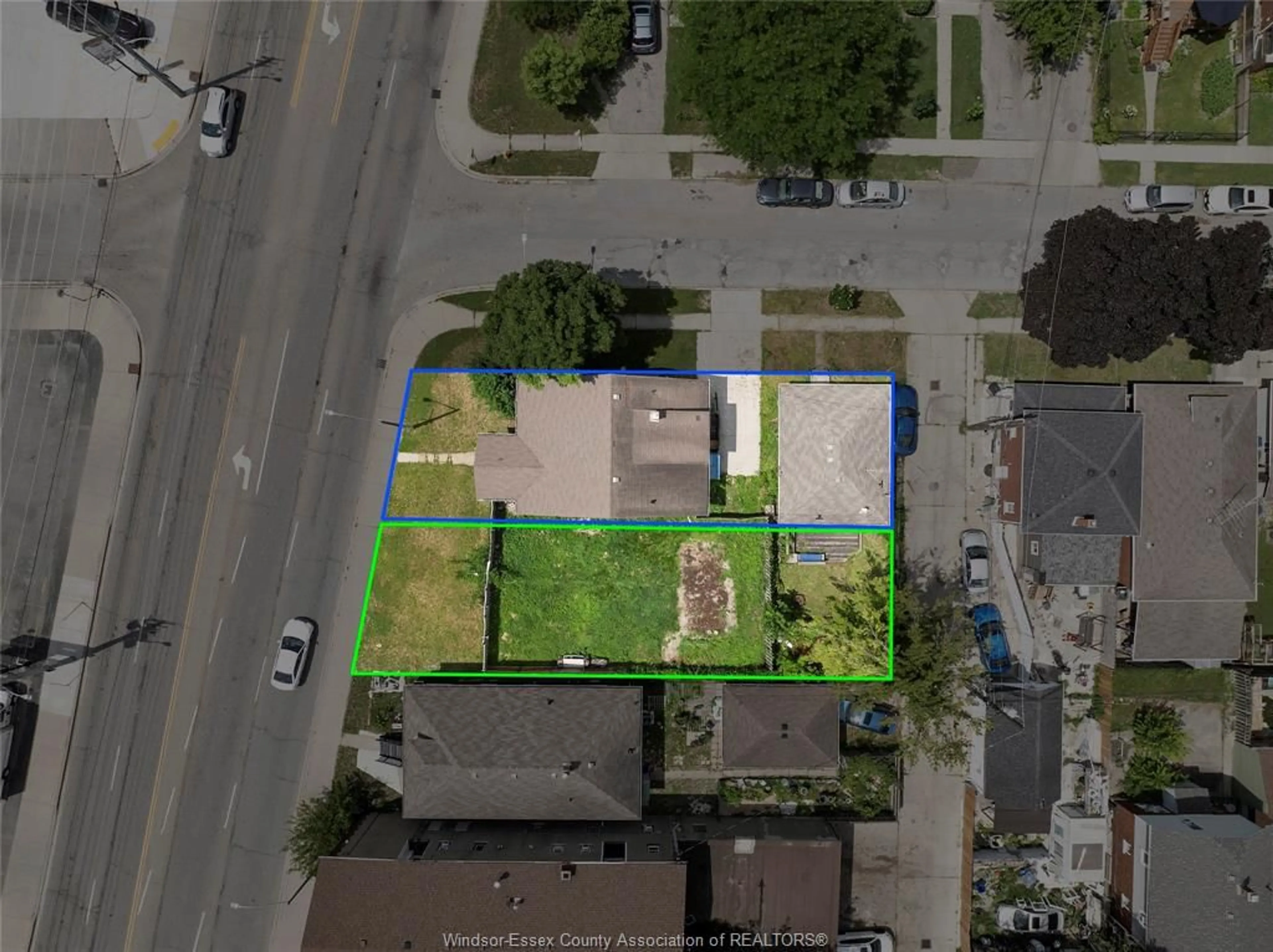 A pic from outside/outdoor area/front of a property/back of a property/a pic from drone, street for 426 TECUMSEH RD W & 1670 YORK STREET W, Windsor Ontario N8X 1G5