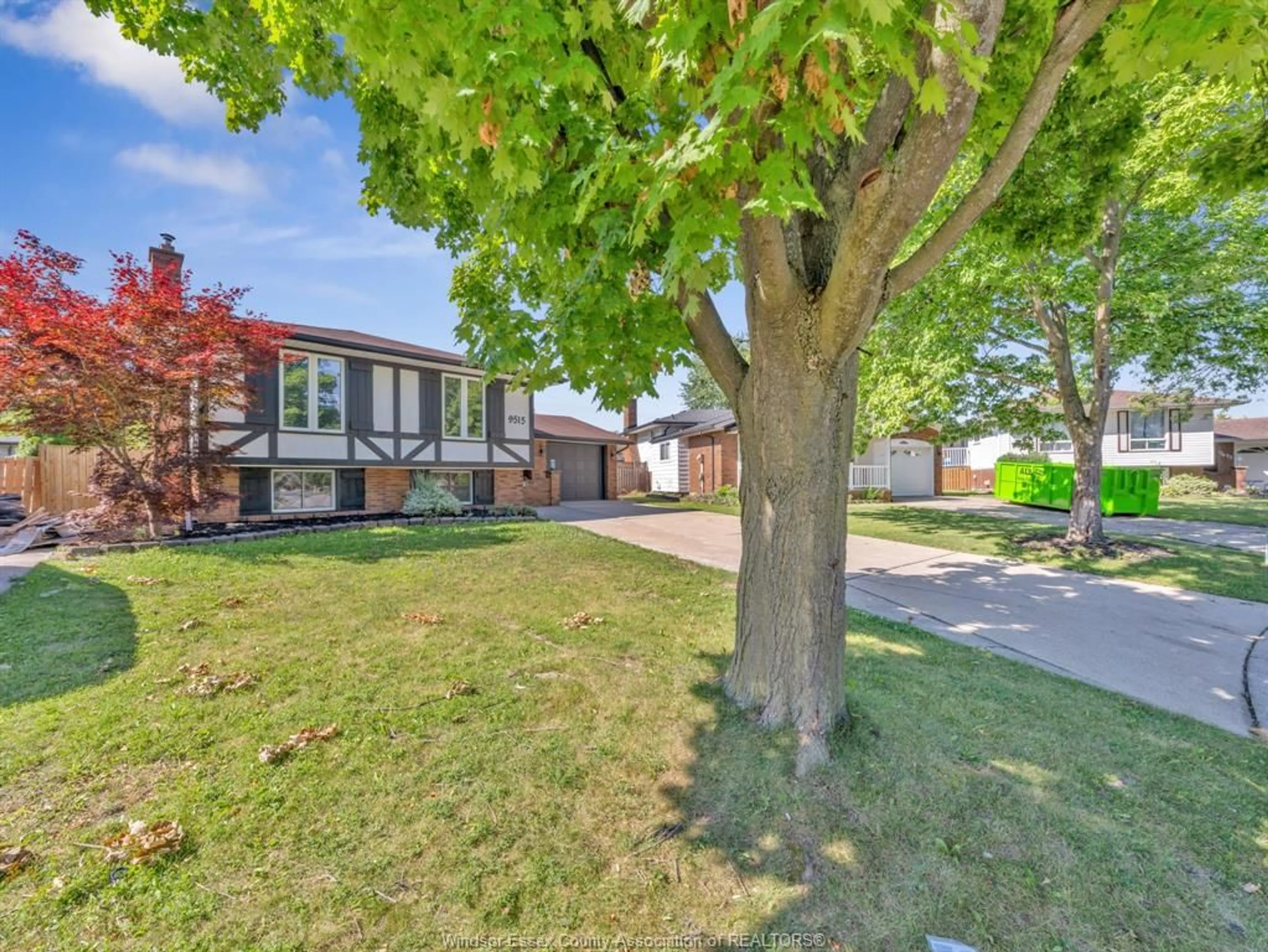 A pic from outside/outdoor area/front of a property/back of a property/a pic from drone, street for 9515 KERBY Rd #A & B, Windsor Ontario N8R 1K1