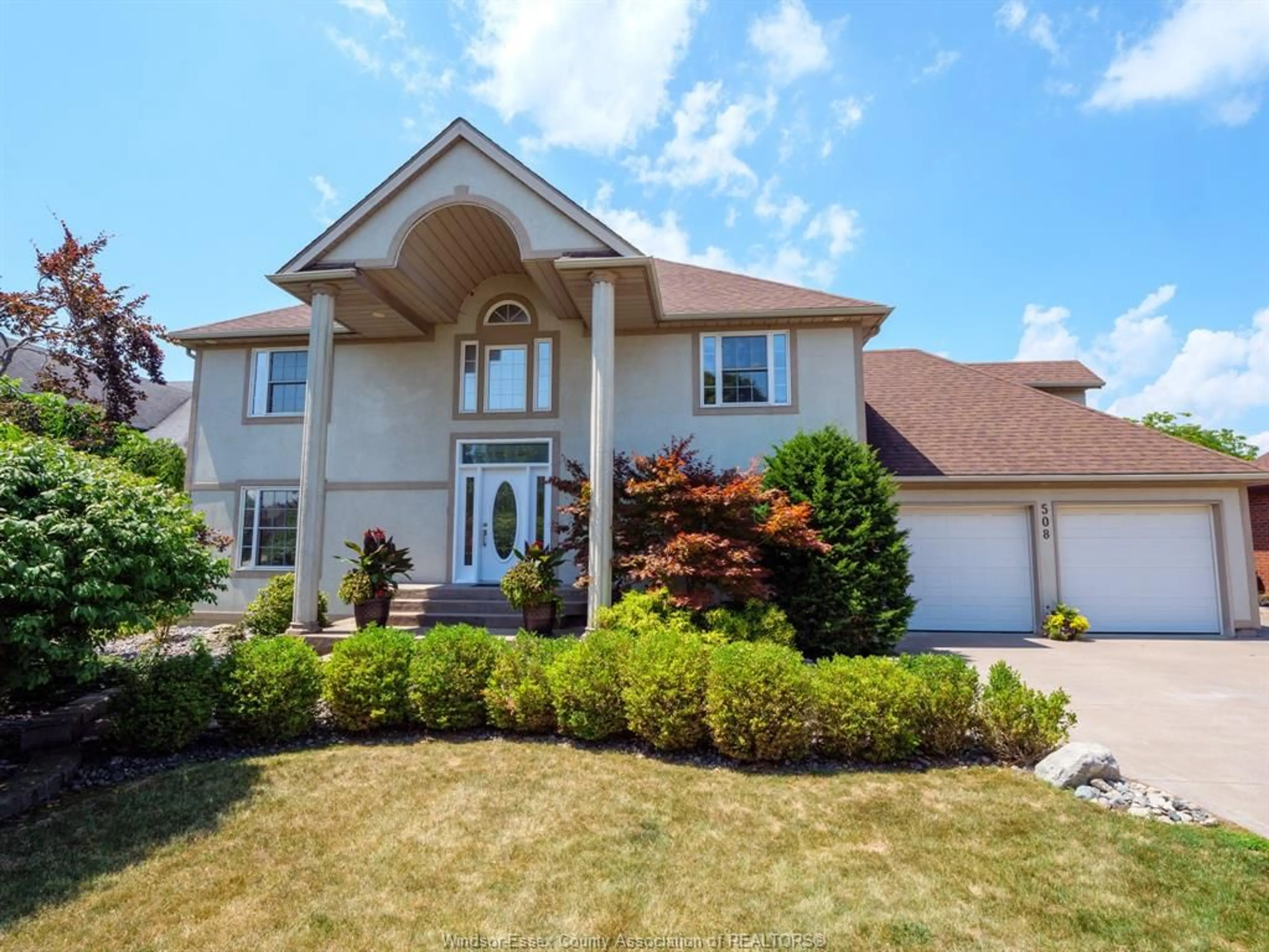 Home with vinyl exterior material, street for 508 RIDGEVIEW, Amherstburg Ontario N9V 3Z9