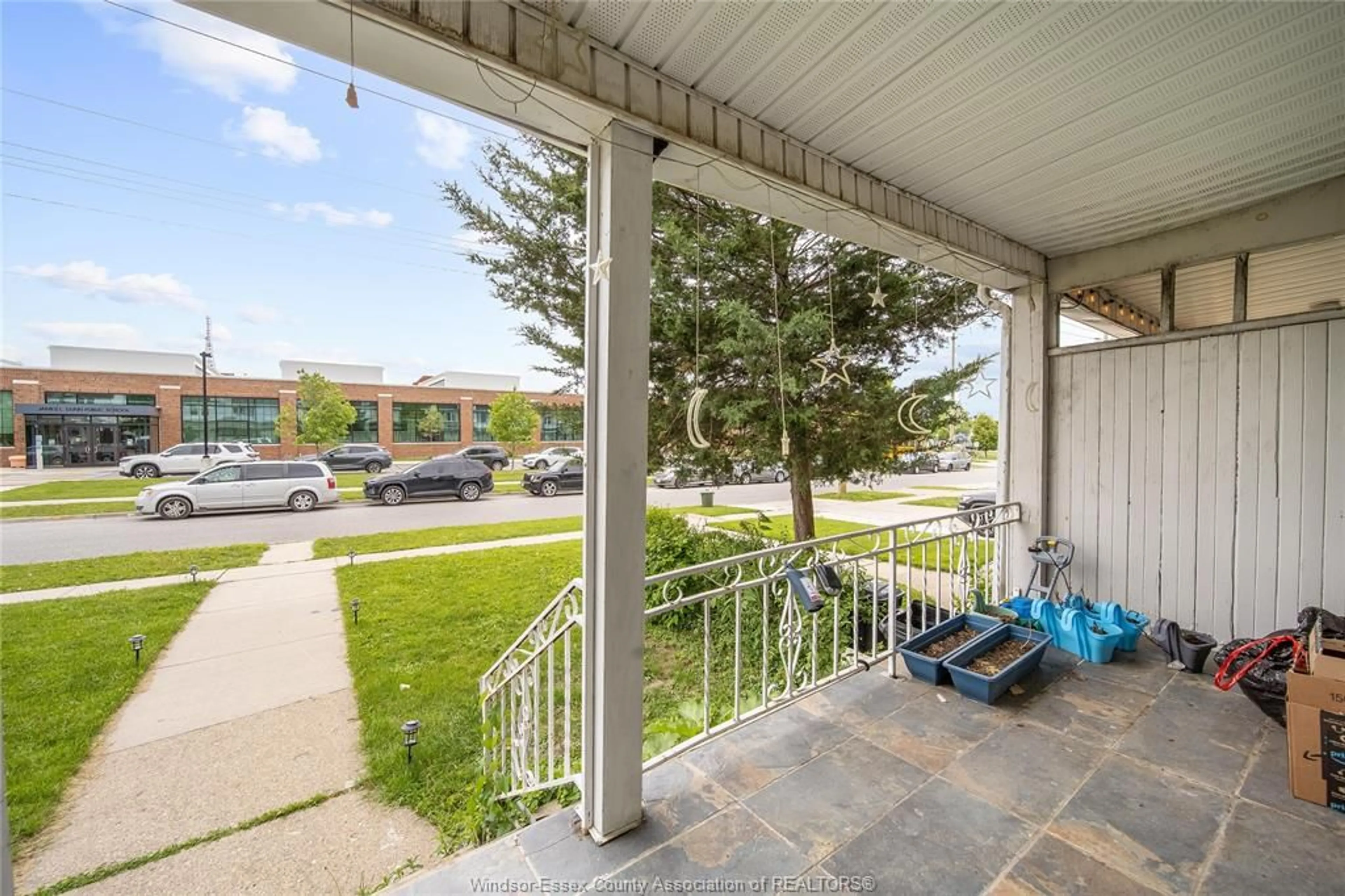 Patio, unknown for 1142 MERCER St, Windsor Ontario N9A 1N9