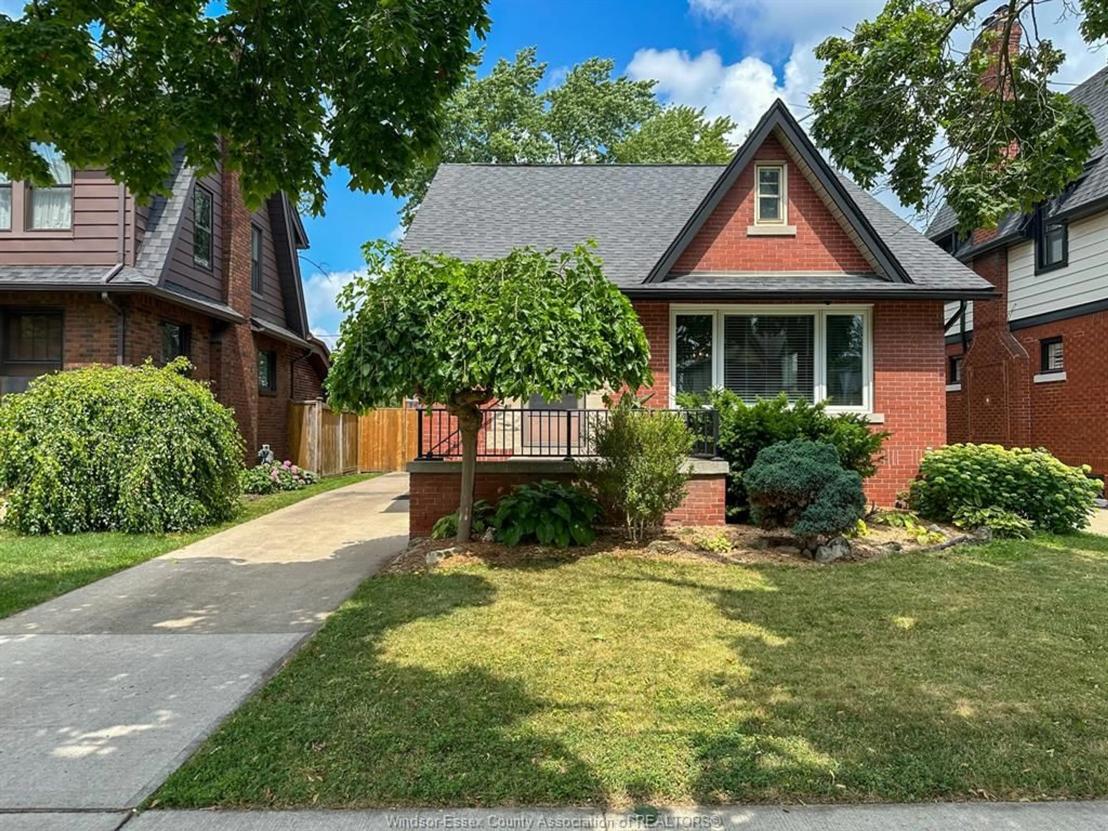 Home with brick exterior material, street for 2010 VIMY, Windsor Ontario N8W 1P3